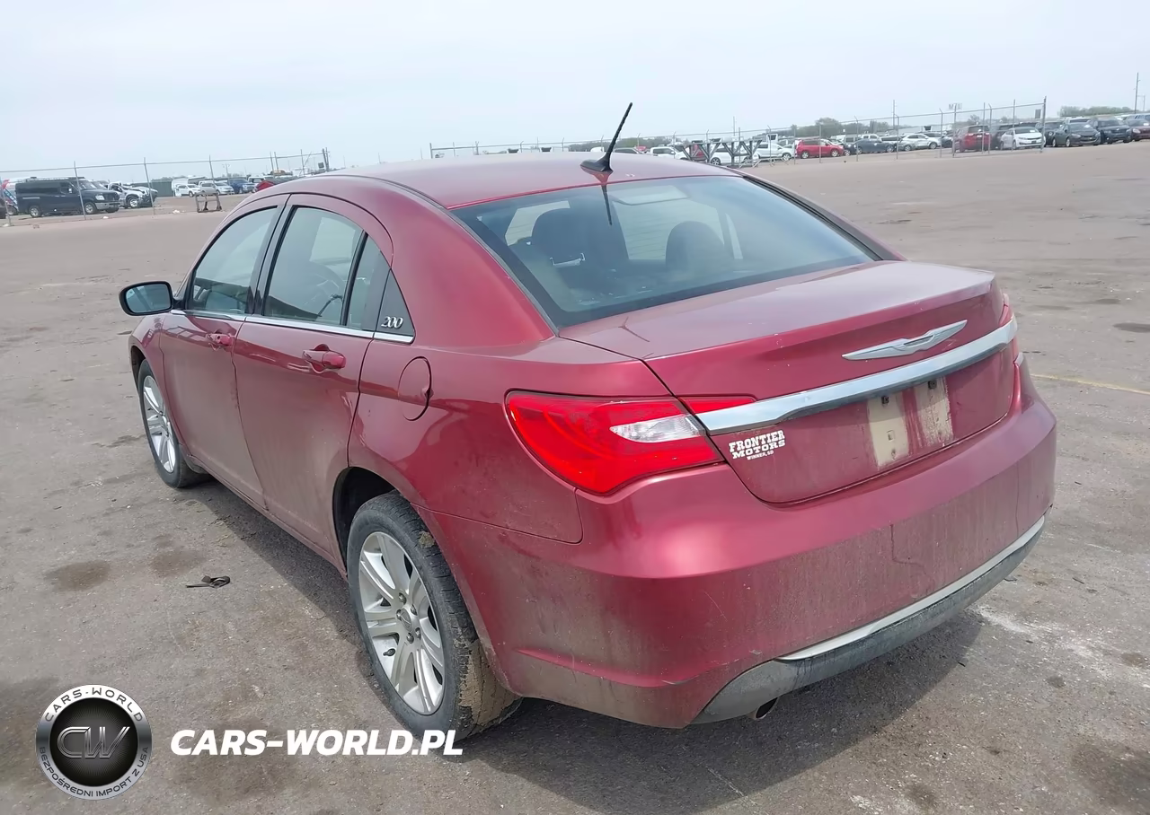 2011 Chrysler 200 Touring VIN:1C3BC1FG0BN600070 - 3