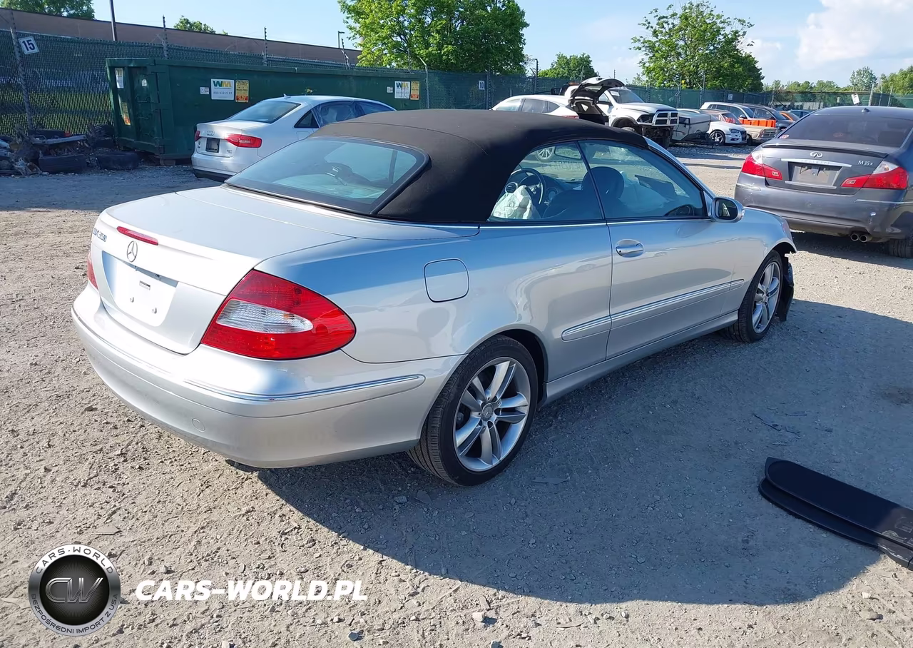 2008 Mercedes-Benz Clk 350 VIN:WDBTK56F28T095430 - 4
