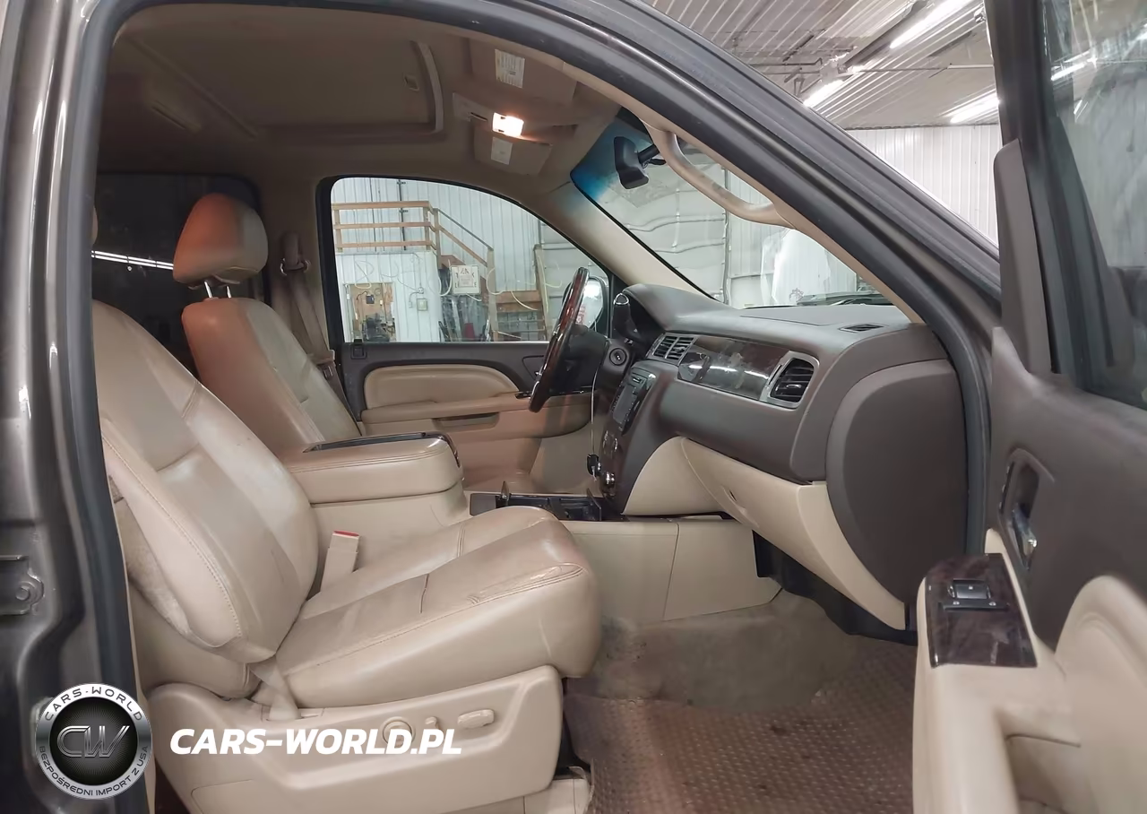 2014 GMC Yukon Xl 1500 Denali VIN:1GKS2MEF7ER145695 - 5