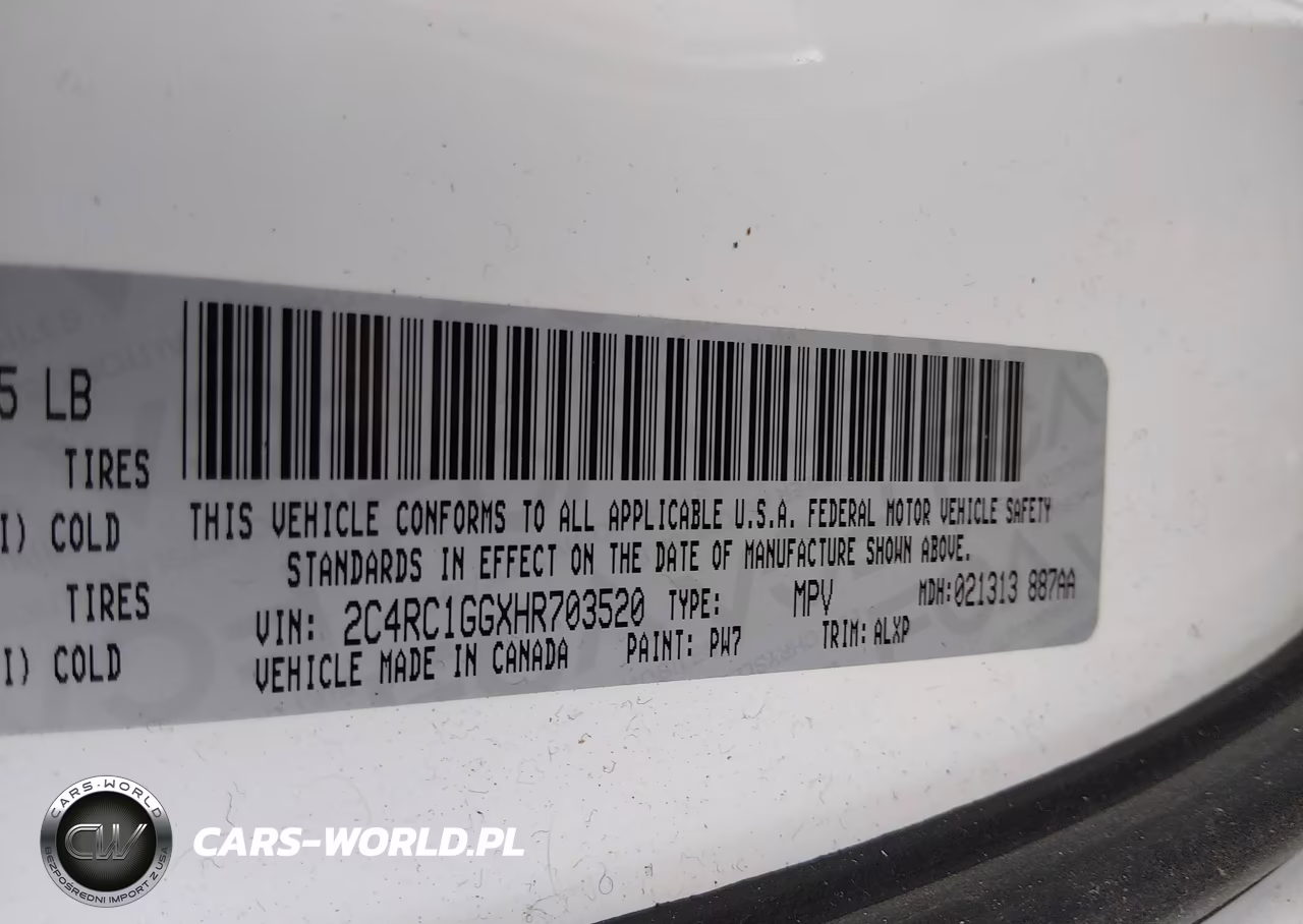 2017 Chrysler Pacifica Limited VIN:2C4RC1GGXHR703520 - 9