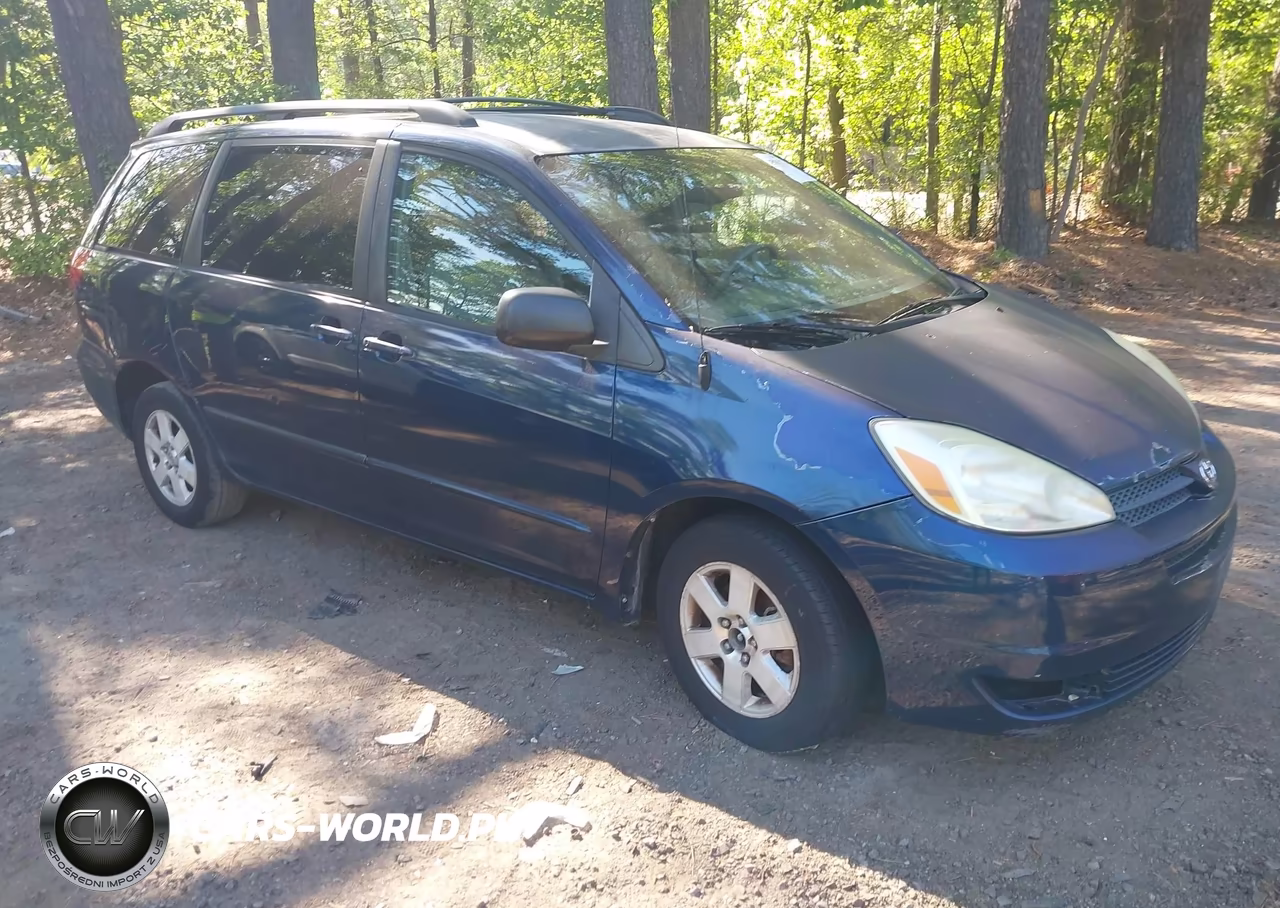 2004 Toyota Sienna Ce-Le