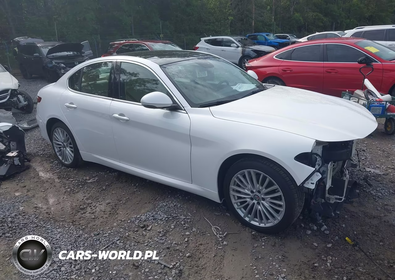 2018 Alfa Romeo Giulia Ti Lusso Awd