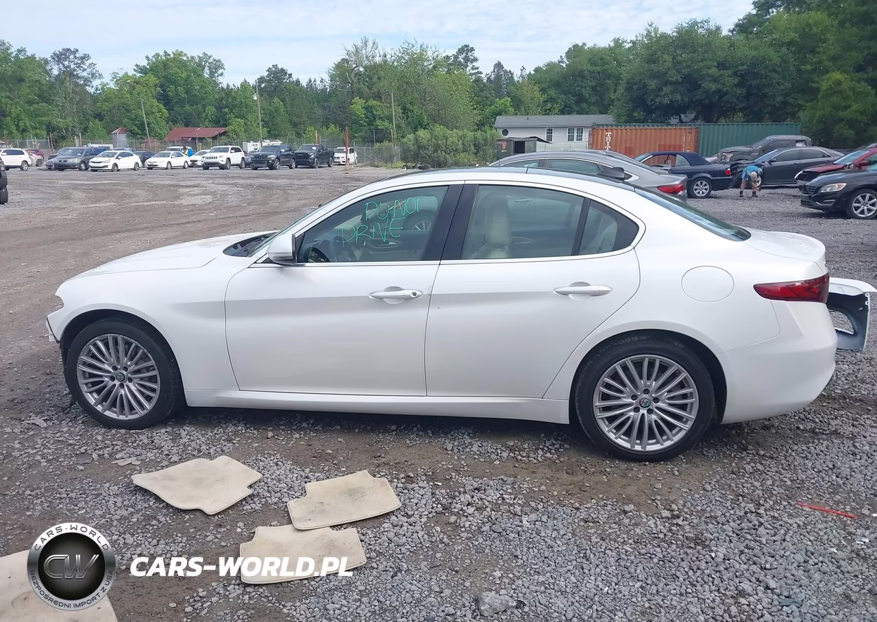 2018 Alfa Romeo Giulia Ti Lusso Awd VIN:ZARFAEEN6J7592558 - 15