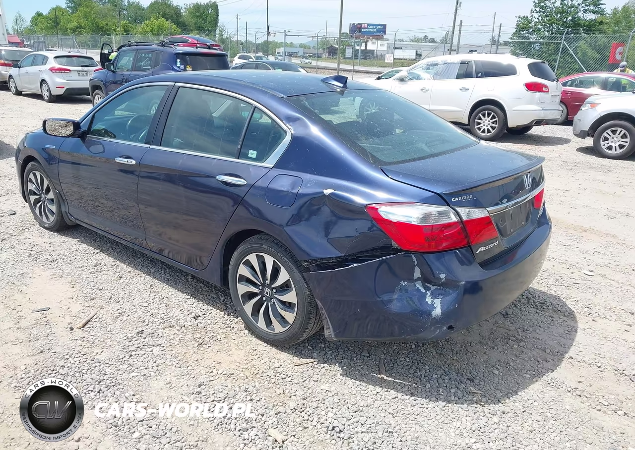2015 Honda Accord Hybrid Touring VIN:1HGCR6F71FA010194 - 3