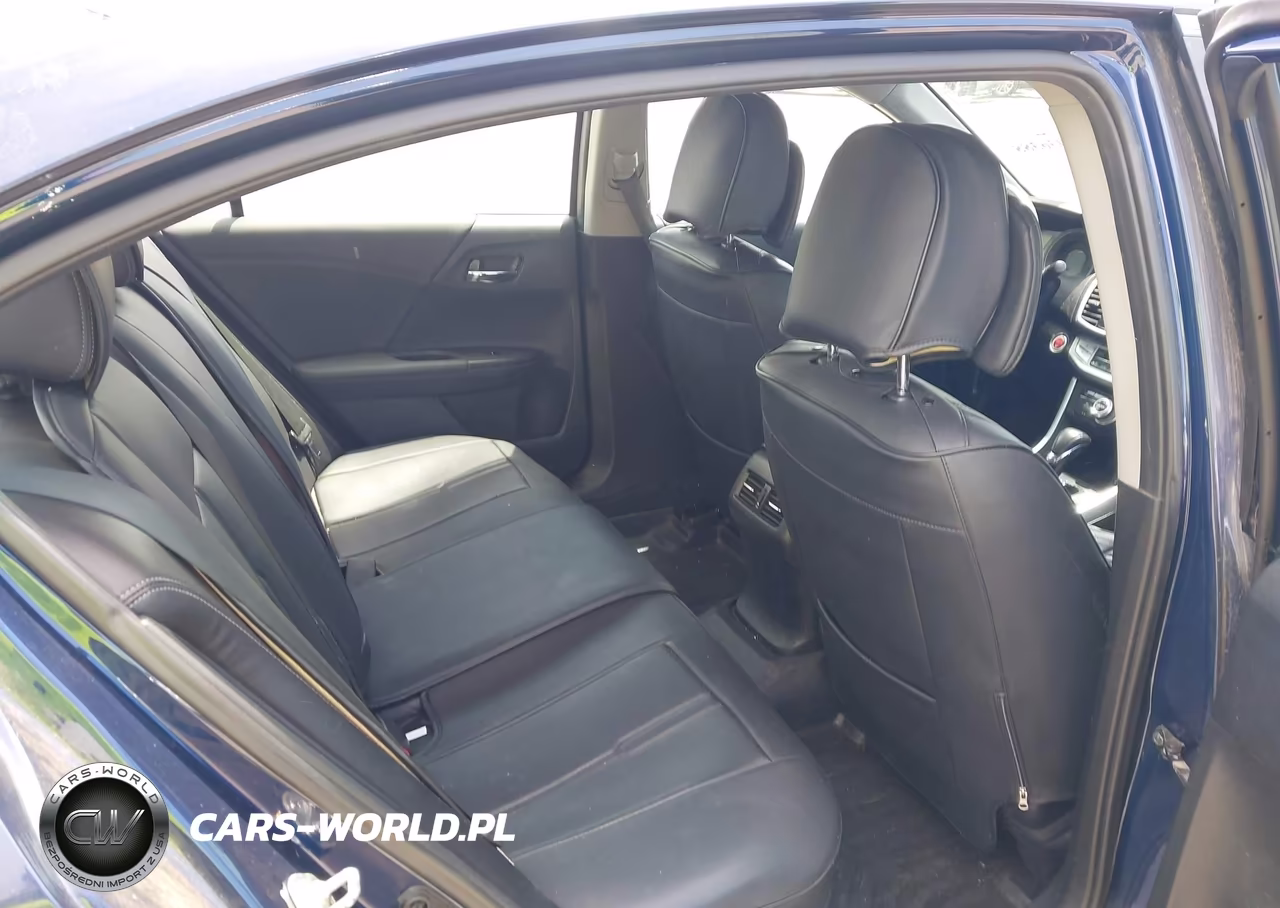 2015 Honda Accord Hybrid Touring VIN:1HGCR6F71FA010194 - 8