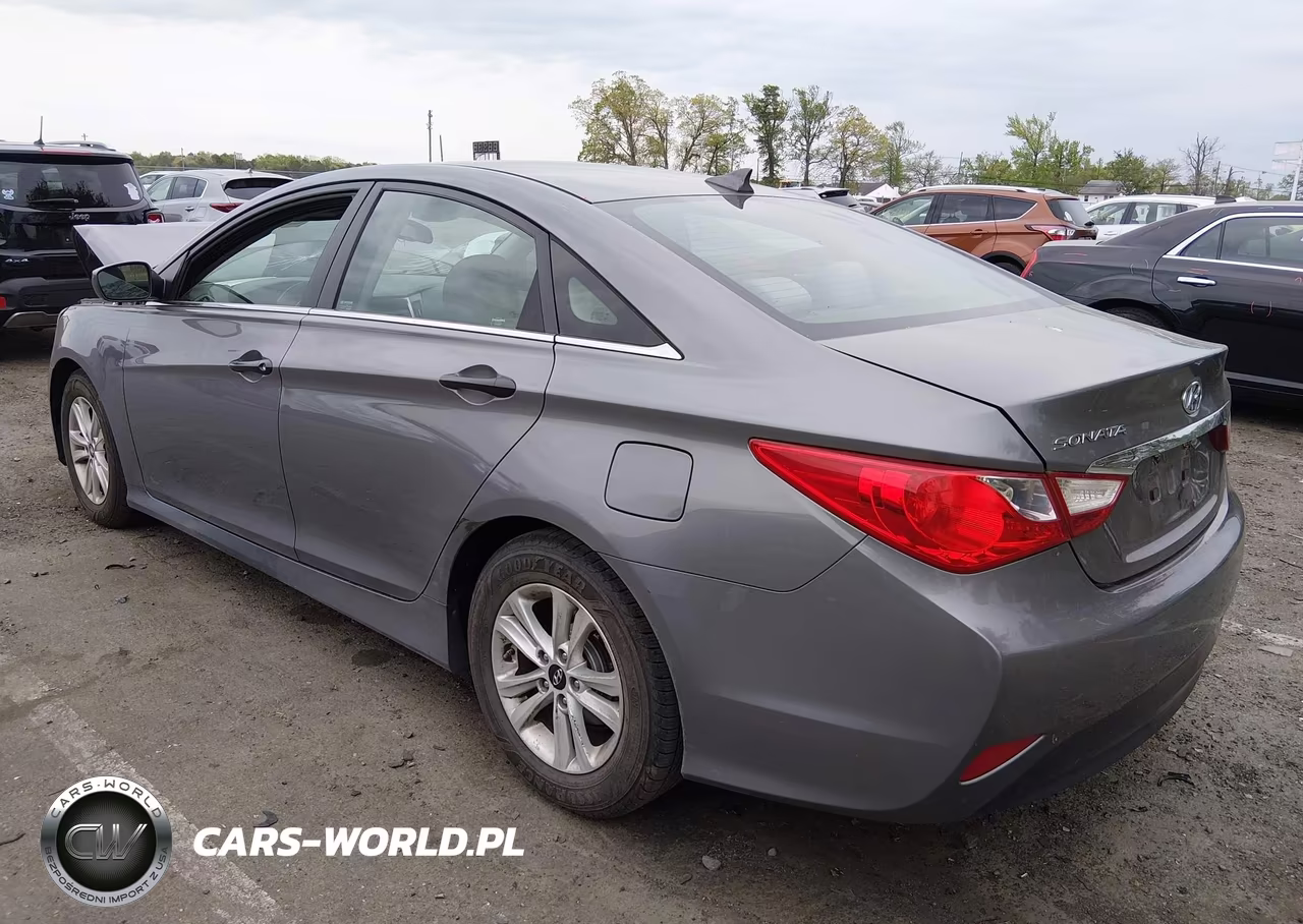 2014 Hyundai Sonata Gls VIN:5NPEB4AC6EH860947 - 3