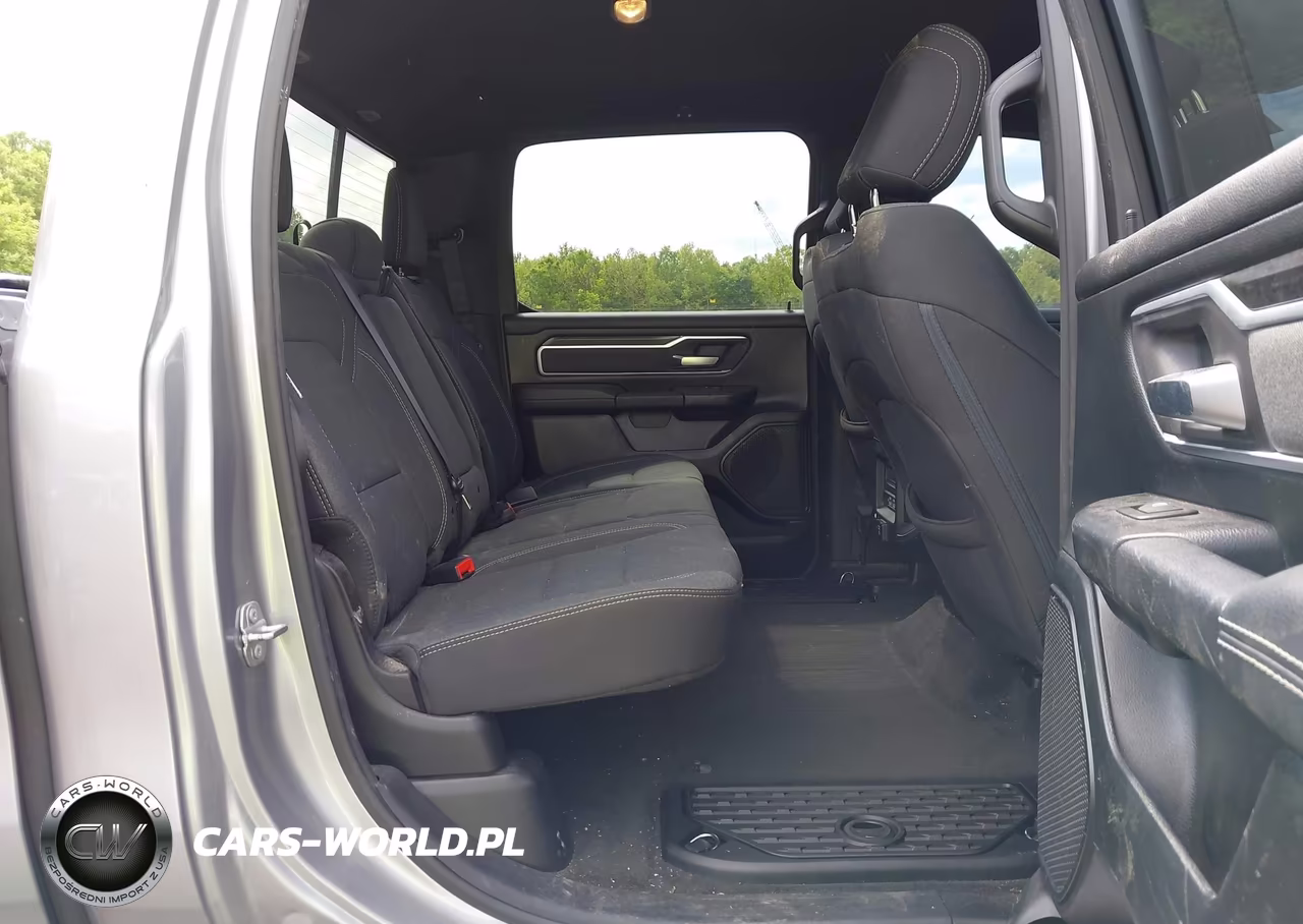 2021 Ram 1500 Big Horn 4X4 5'7 Box VIN:1C6RRFFG4MN623576 - 8