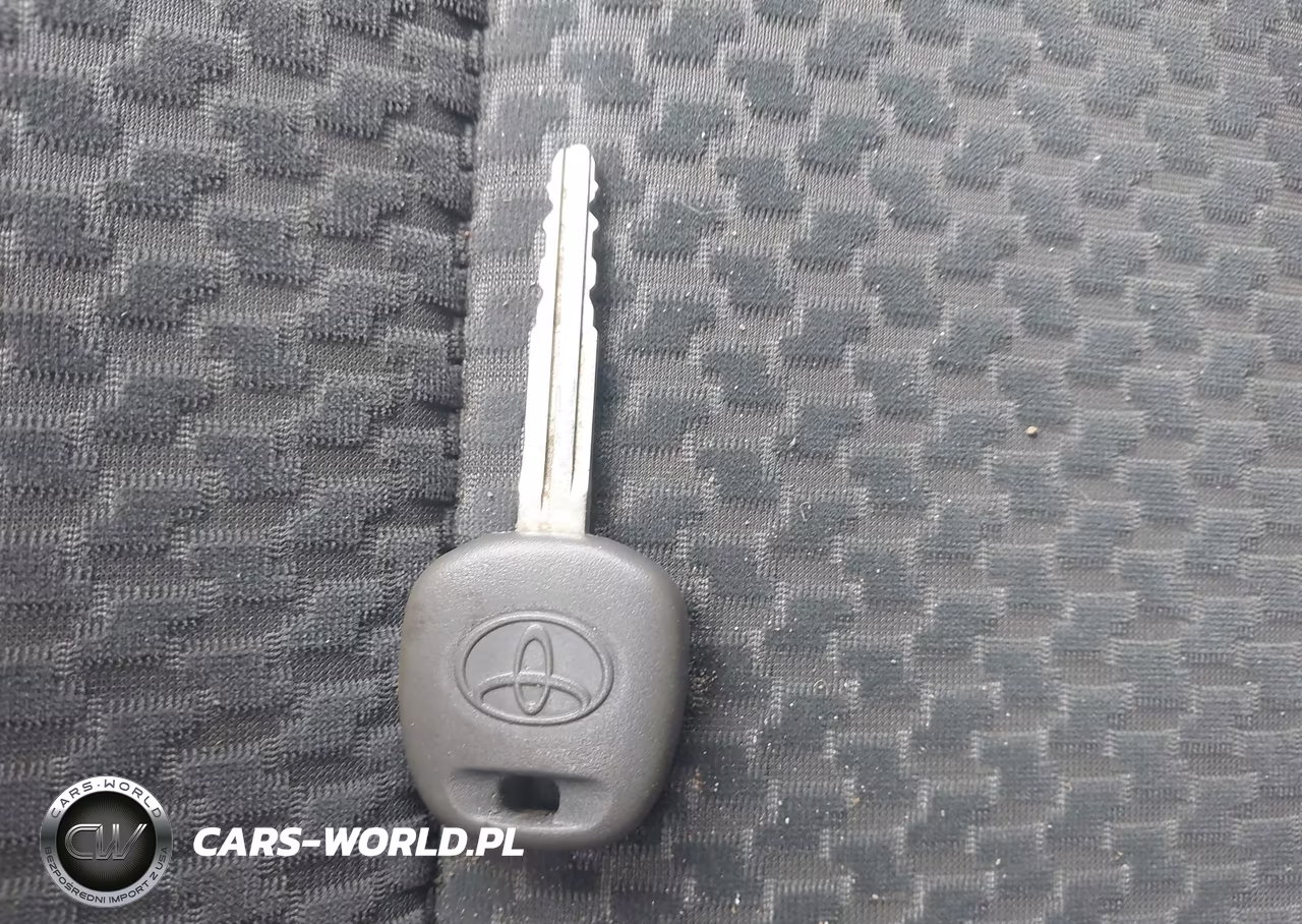 2008 Toyota Matrix VIN:2T1KR32E08C718089 - 11