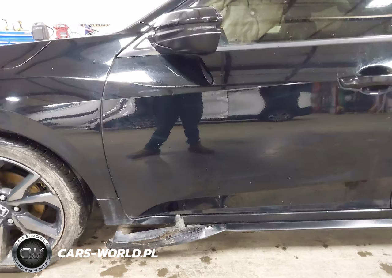 2019 Honda Civic Sport Touring VIN:SHHFK7H92KU205953 - 6