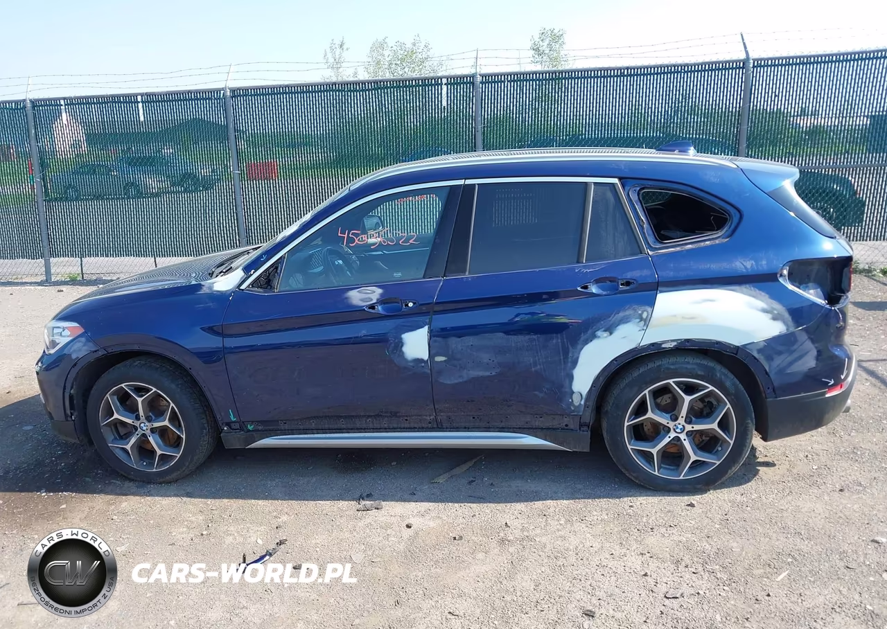 2018 BMW X1 xDrive28I VIN:WBXHT3C34J5L27977 - 14