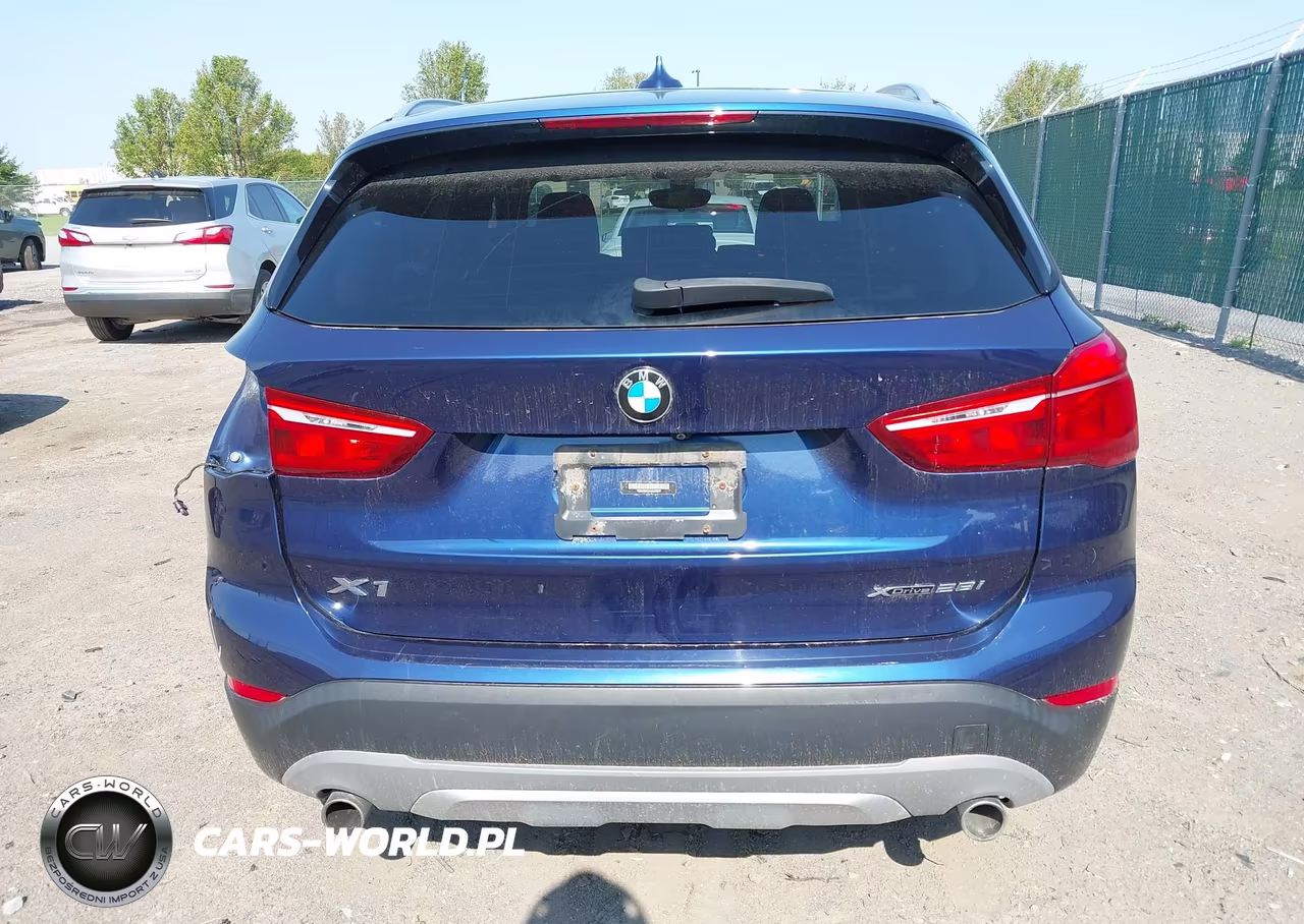 2018 BMW X1 xDrive28I VIN:WBXHT3C34J5L27977 - 16