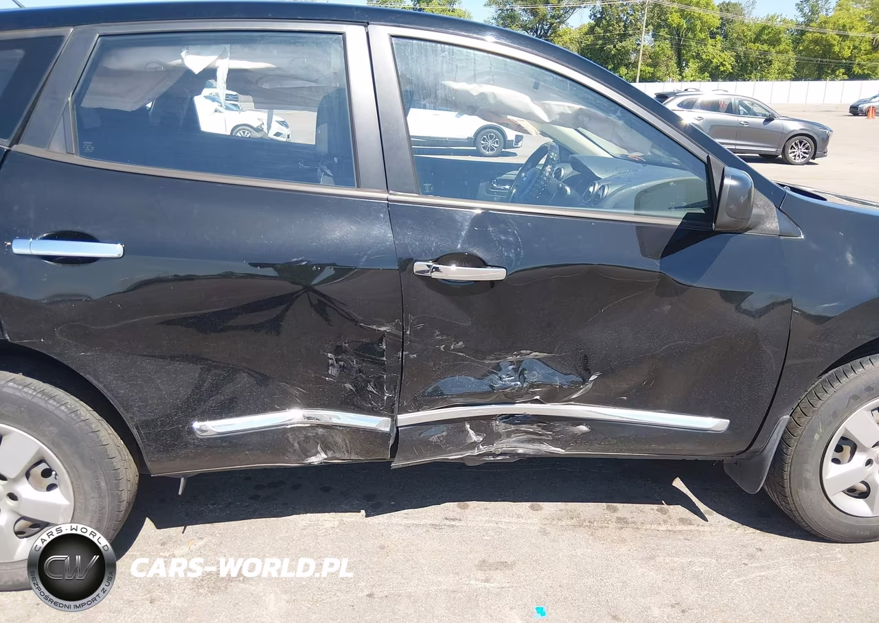 2014 Nissan Rogue Select S VIN:JN8AS5MTXEW101779 - 14