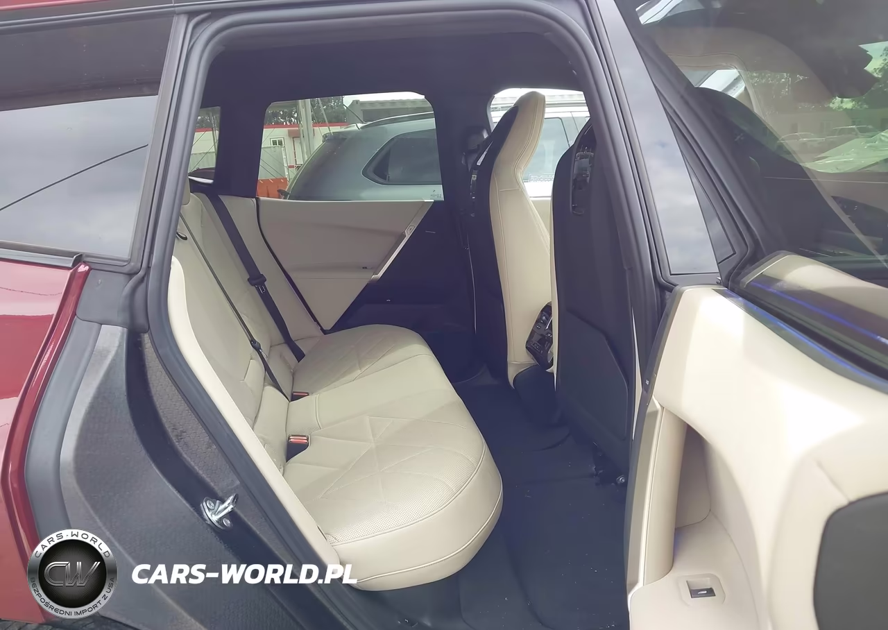 2025 BMW Ix xDrive50 VIN:WB523CF0XSCT18763 - 8