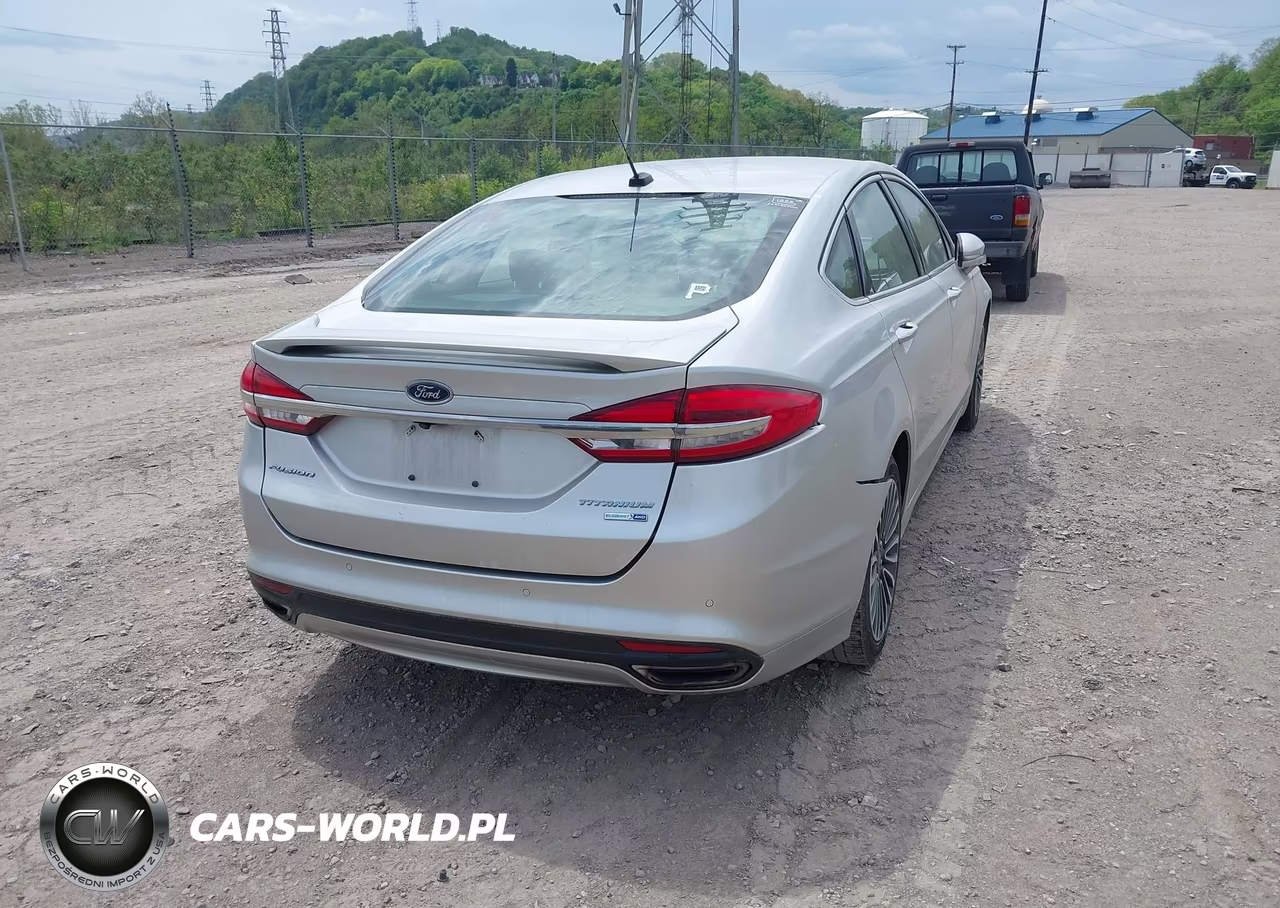 2018 Ford Fusion Titanium VIN:3FA6P0D97JR233668 - 4