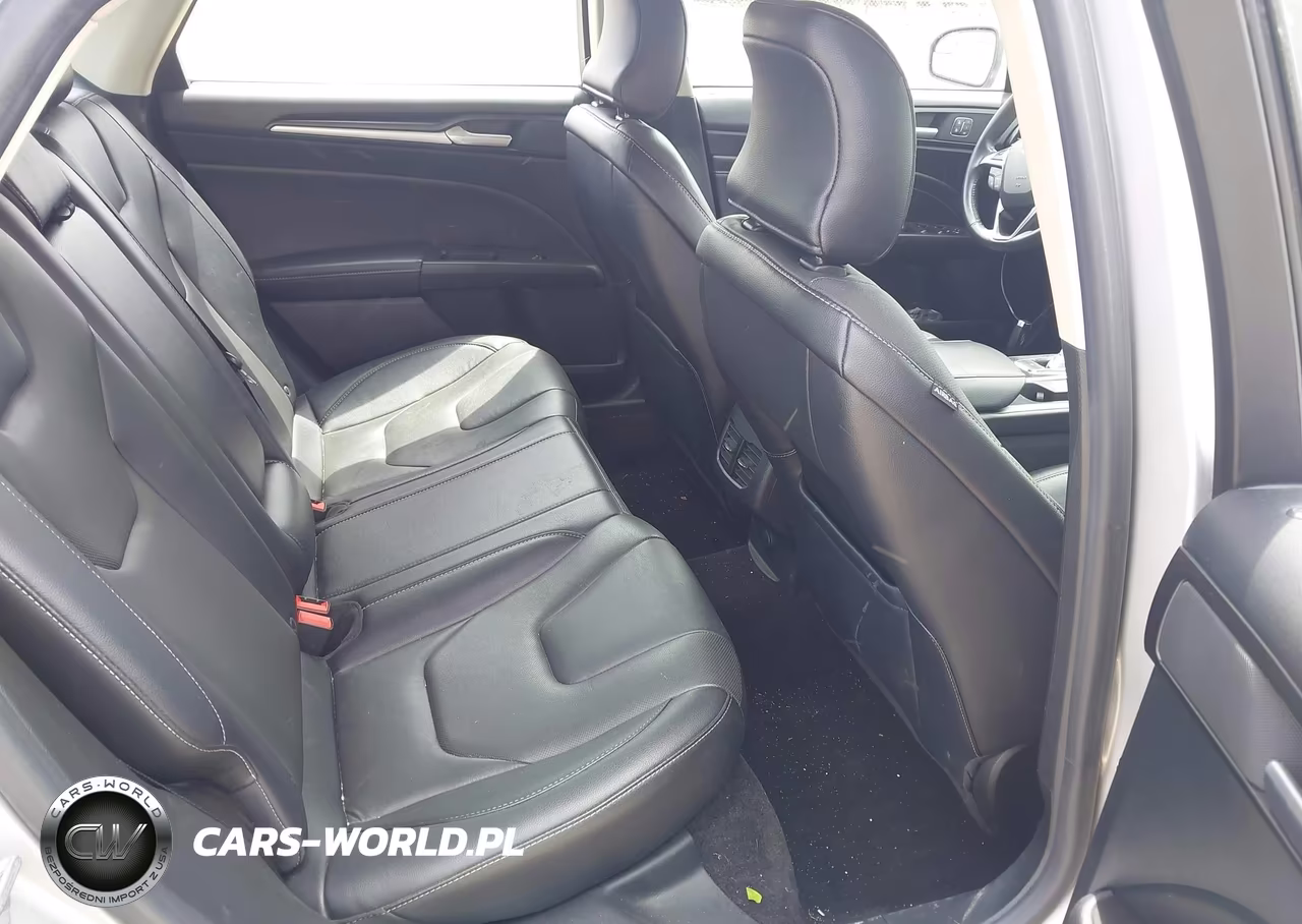 2018 Ford Fusion Titanium VIN:3FA6P0D97JR233668 - 8