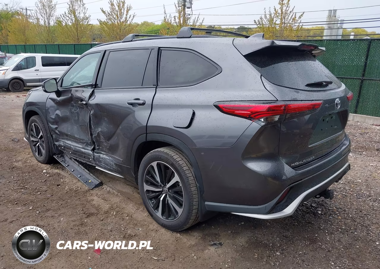 2022 Toyota Highlander Xse VIN:5TDLZRBH1NS237840 - 3