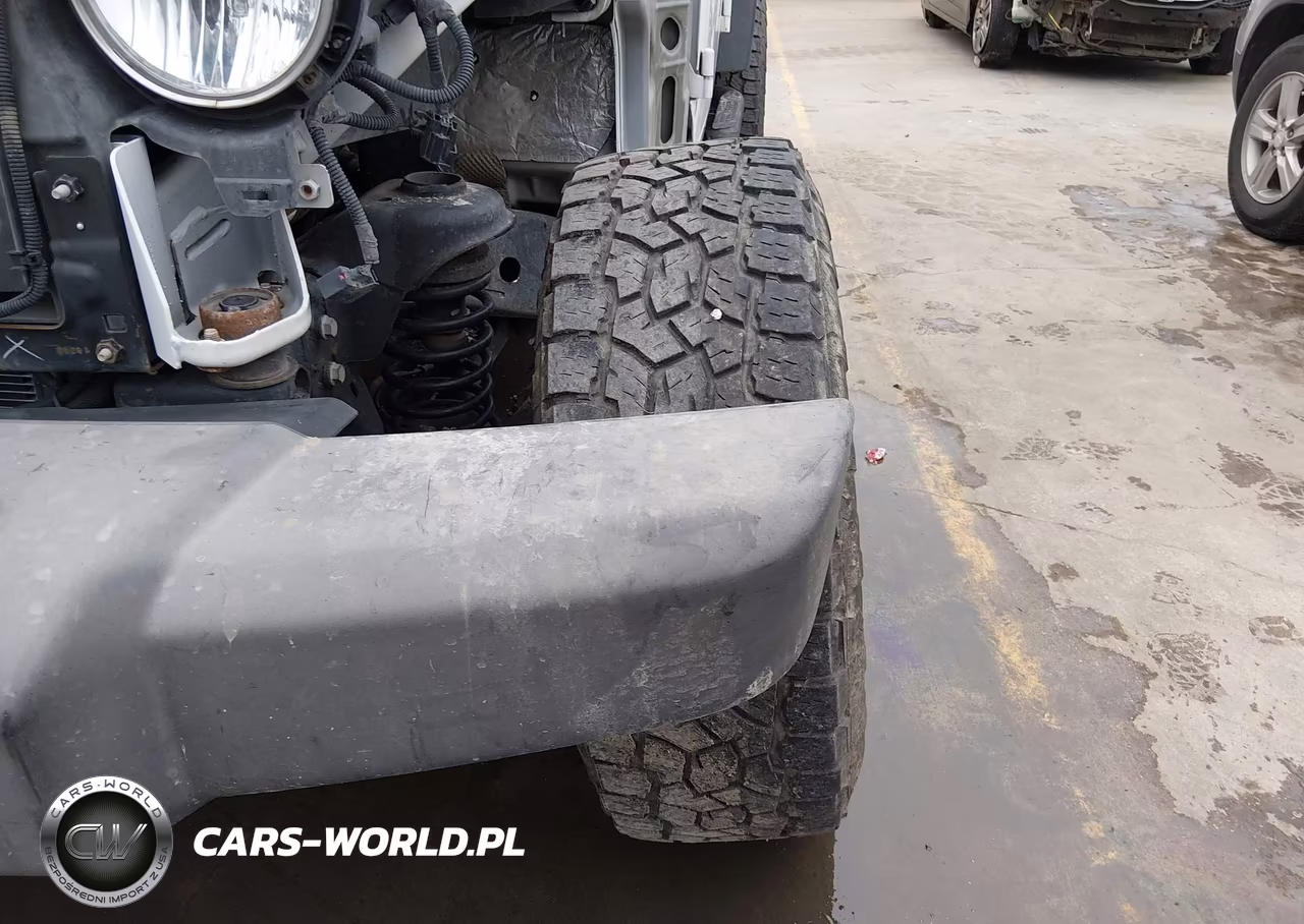 2016 Jeep Wrangler Unlimited Sport VIN:1C4BJWDG2GL203724 - 19