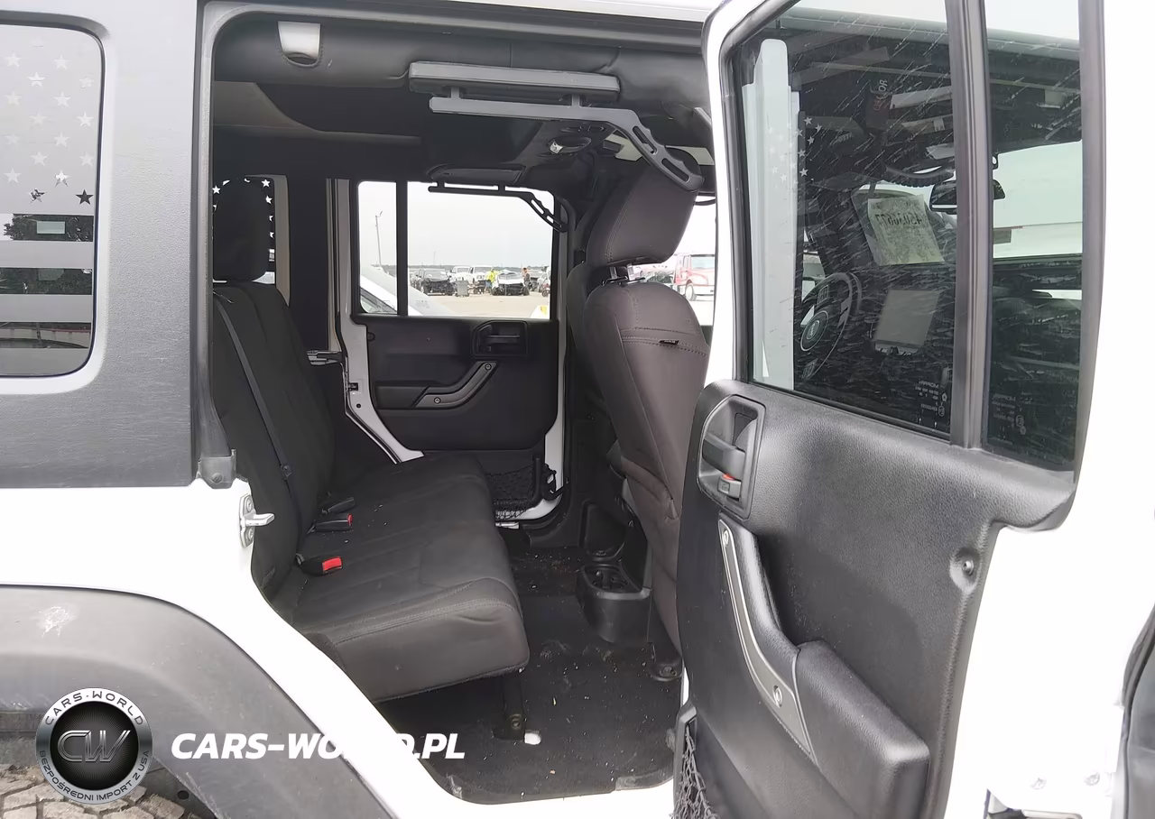 2016 Jeep Wrangler Unlimited Sport VIN:1C4BJWDG2GL203724 - 8