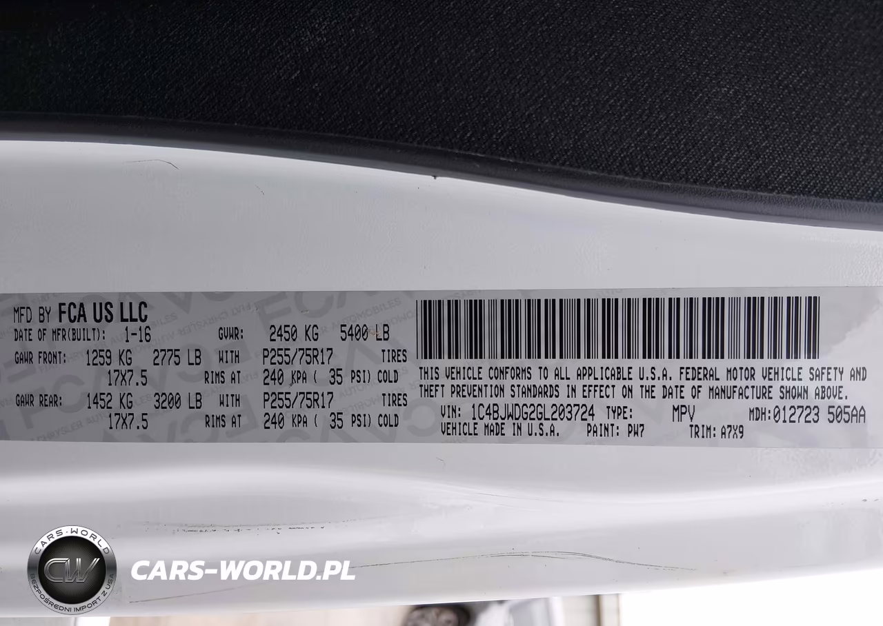 2016 Jeep Wrangler Unlimited Sport VIN:1C4BJWDG2GL203724 - 9