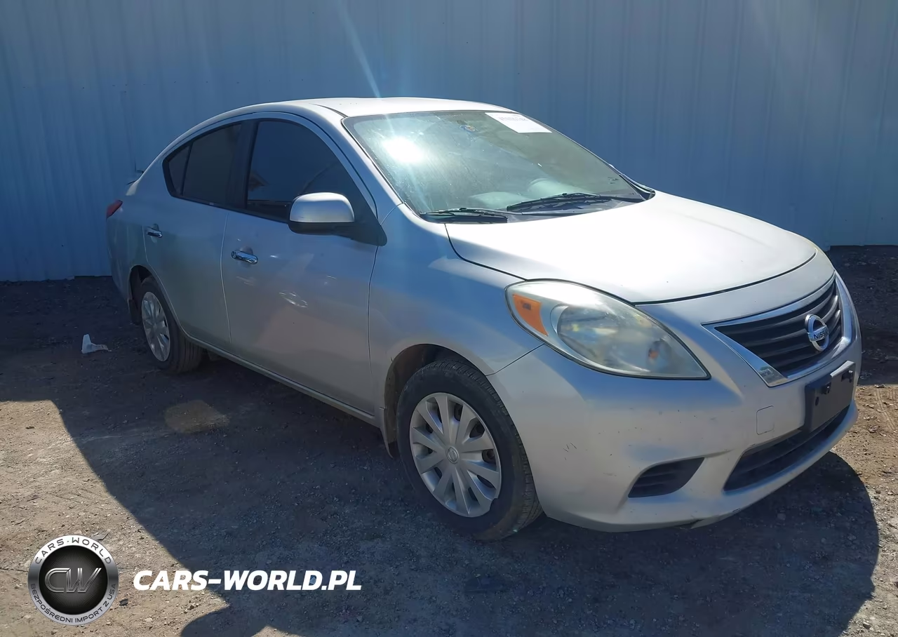 2013 Nissan Versa 1.6 Sv