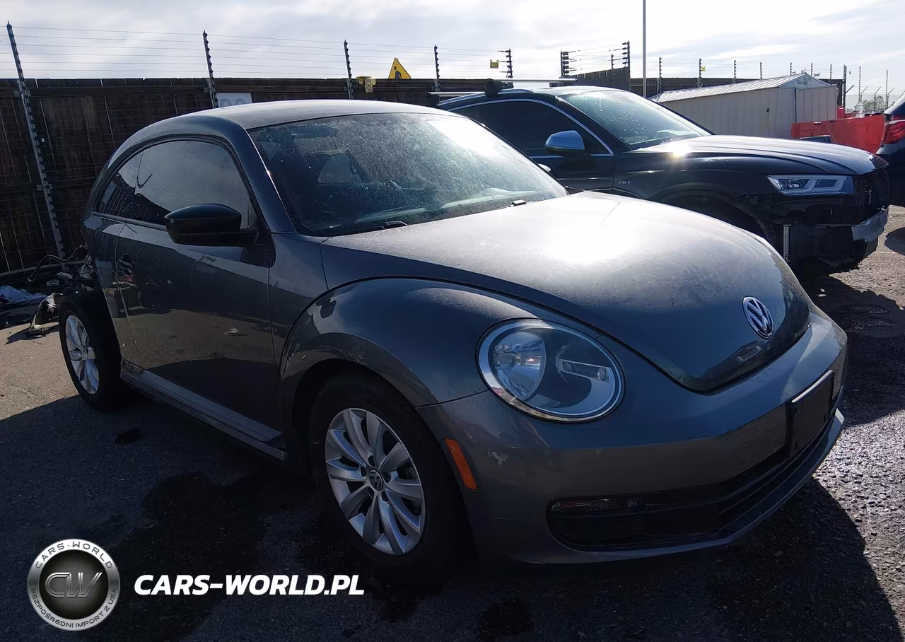 2013 Volkswagen Beetle 2.5L Entry
