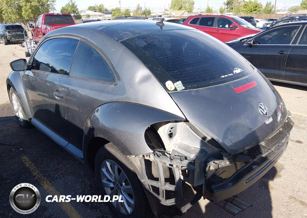 2013 Volkswagen Beetle 2.5L Entry VIN:3VWFP7AT2DM669605 - 3