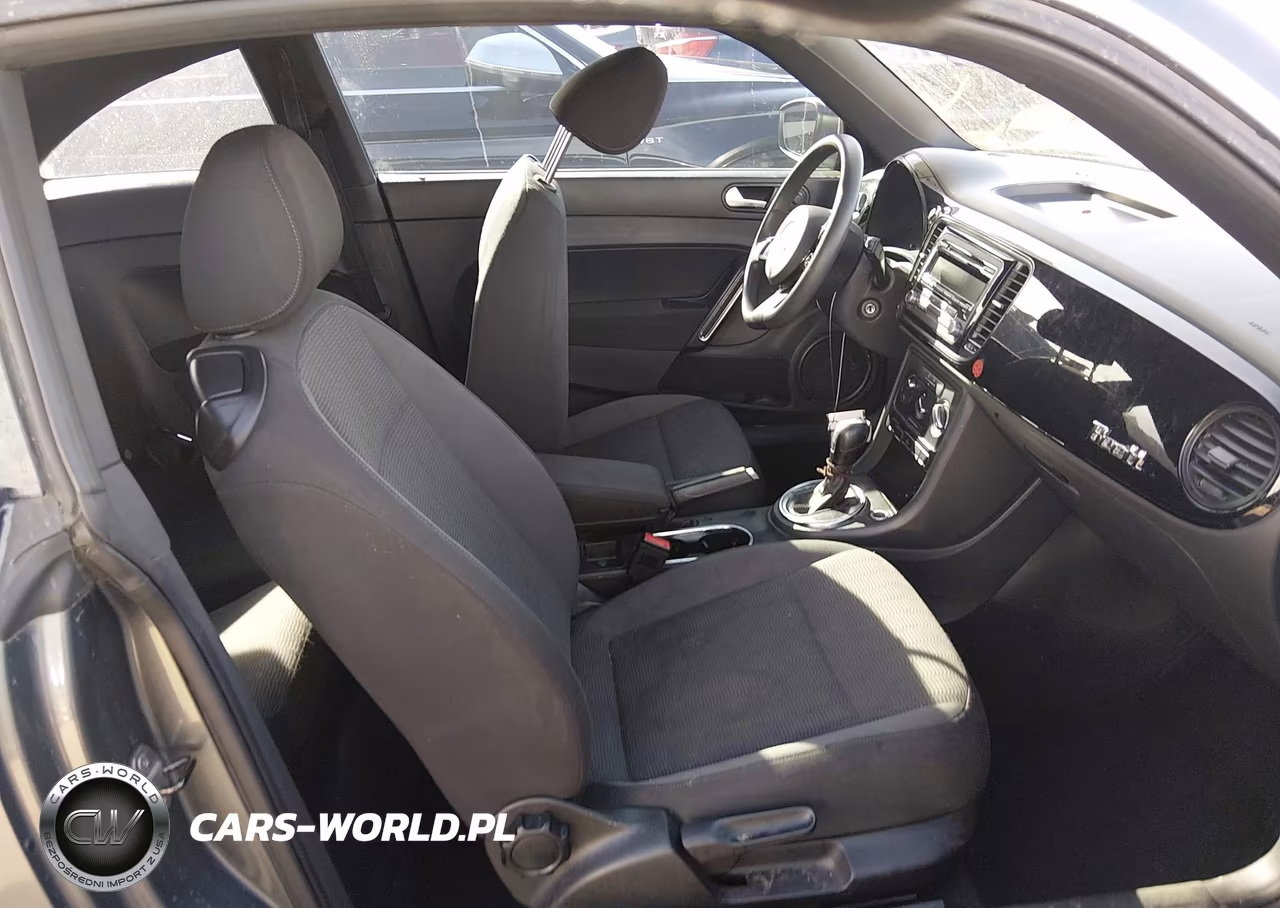 2013 Volkswagen Beetle 2.5L Entry VIN:3VWFP7AT2DM669605 - 5