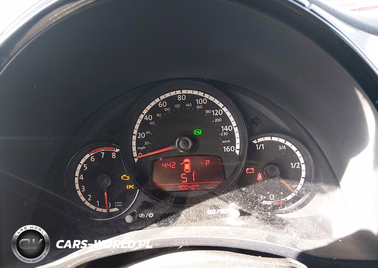 2013 Volkswagen Beetle 2.5L Entry VIN:3VWFP7AT2DM669605 - 7