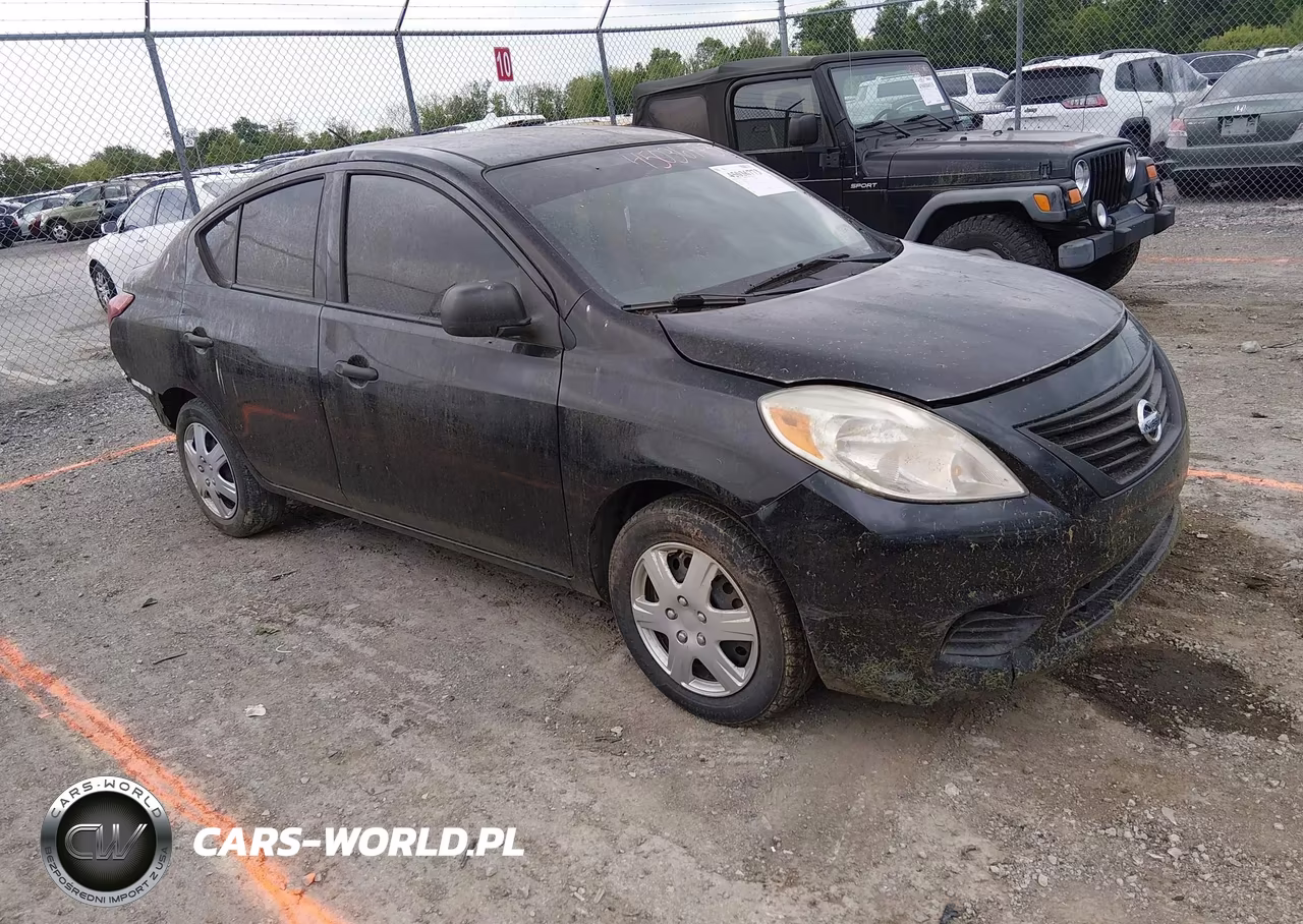 2014 Nissan Versa 1.6 S – zdjęcie 1 z 14