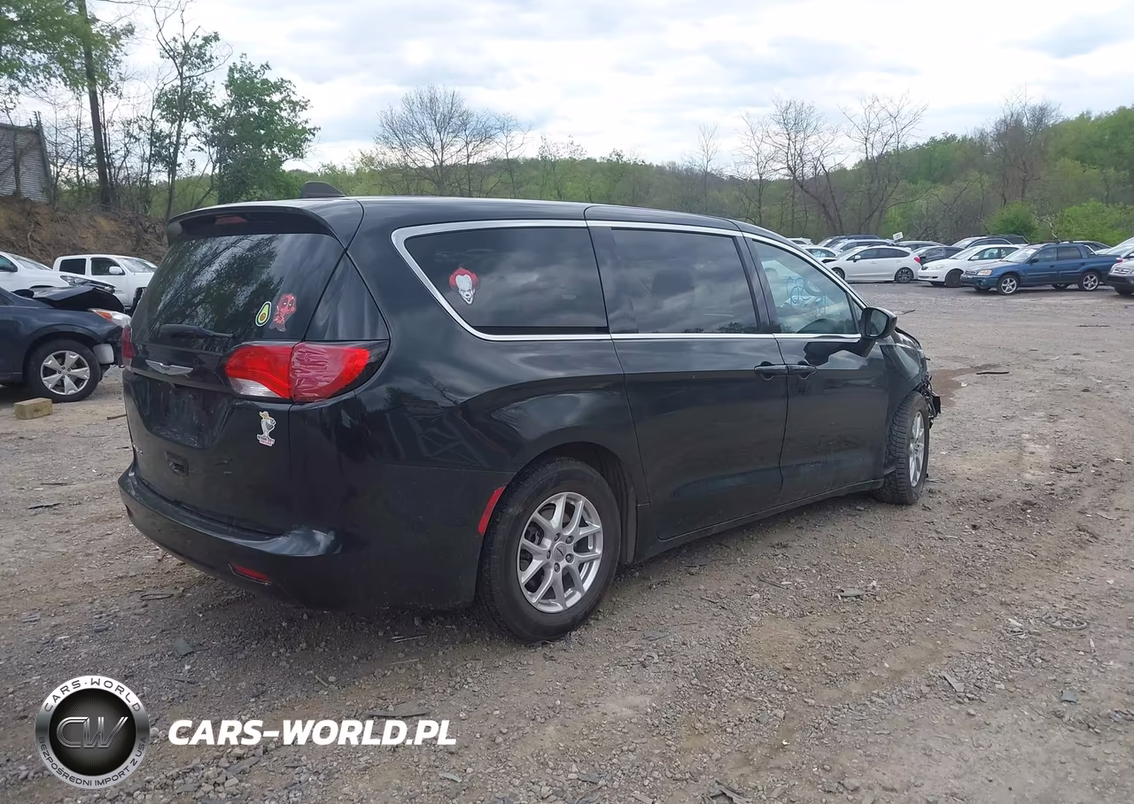 2022 Chrysler Voyager Lx VIN:2C4RC1CG3NR218640 - 4