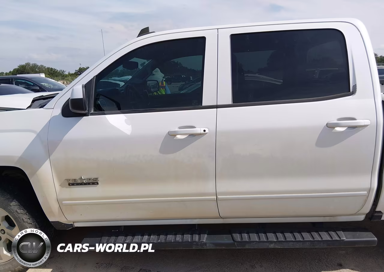 2018 Chevrolet Silverado 1500 2Lt VIN:3GCUKREC4JG281087 - 14