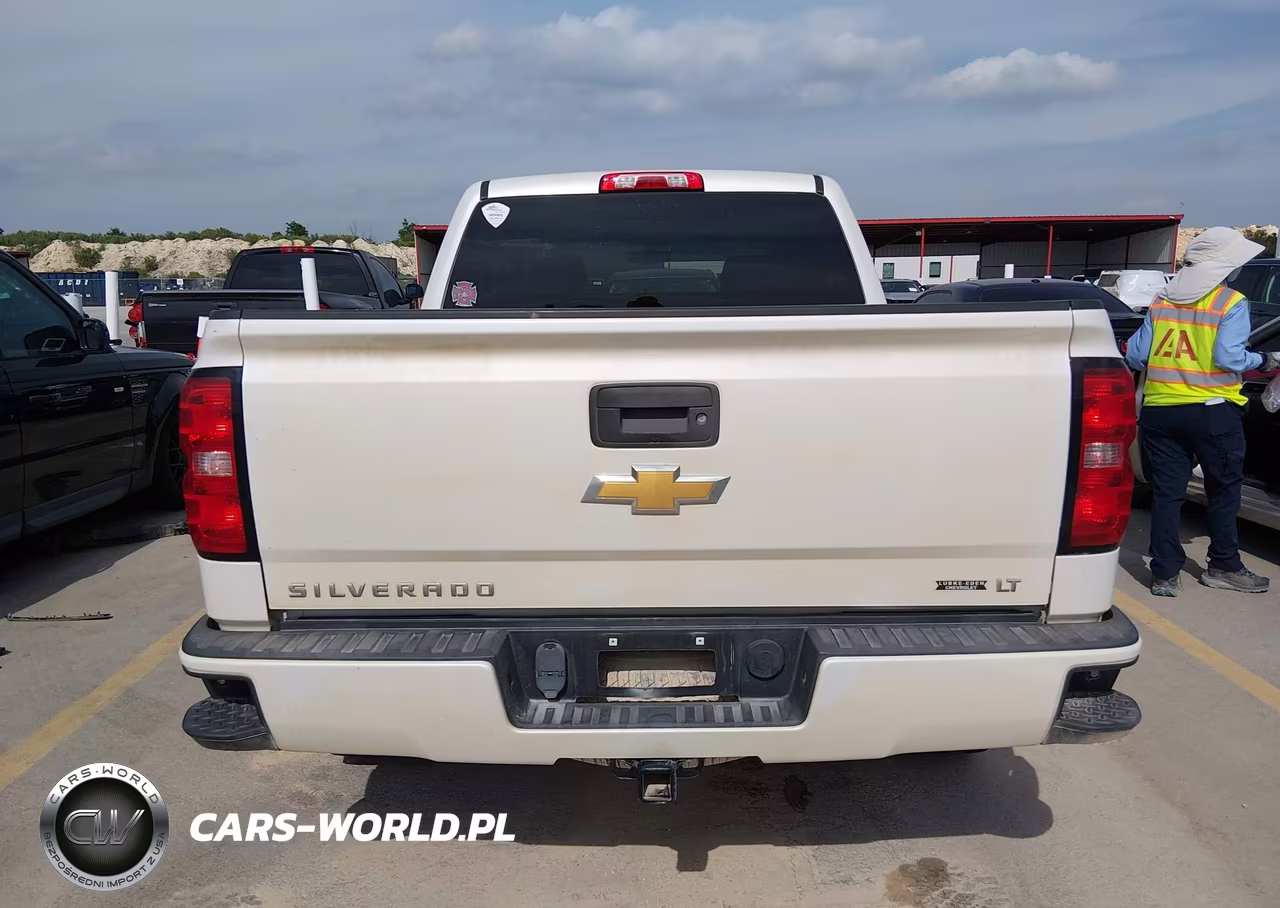2018 Chevrolet Silverado 1500 2Lt VIN:3GCUKREC4JG281087 - 16