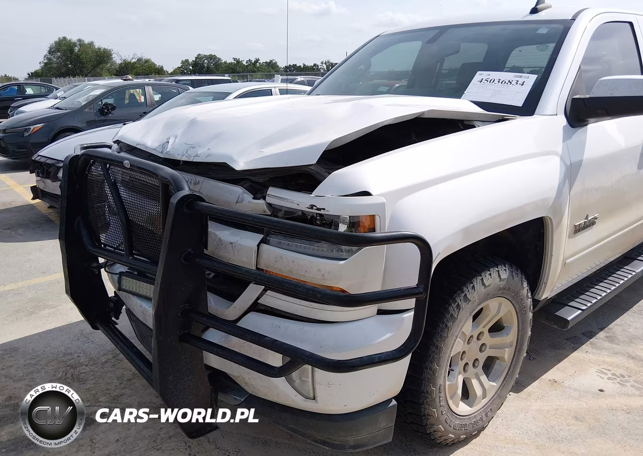2018 Chevrolet Silverado 1500 2Lt VIN:3GCUKREC4JG281087 - 18