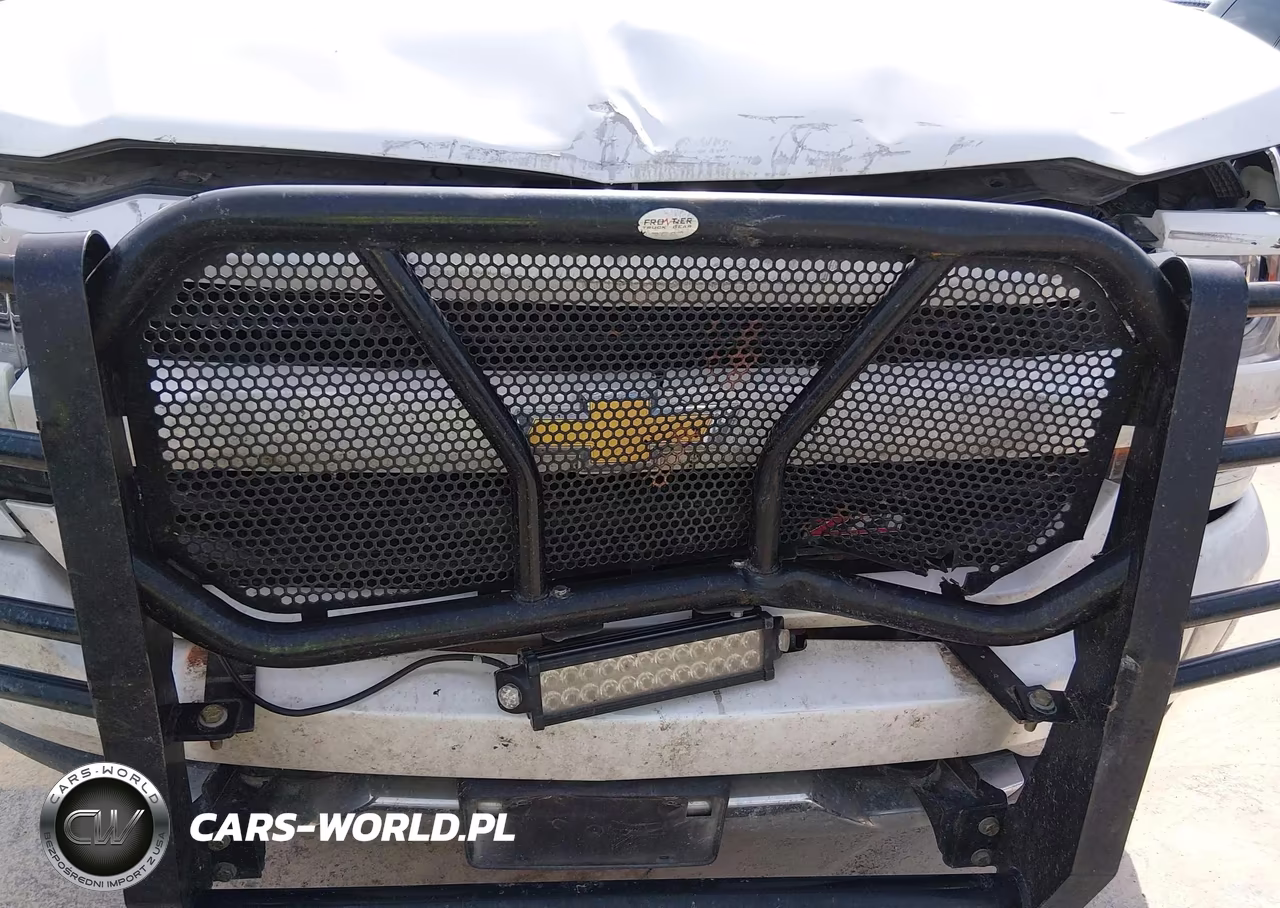 2018 Chevrolet Silverado 1500 2Lt VIN:3GCUKREC4JG281087 - 19