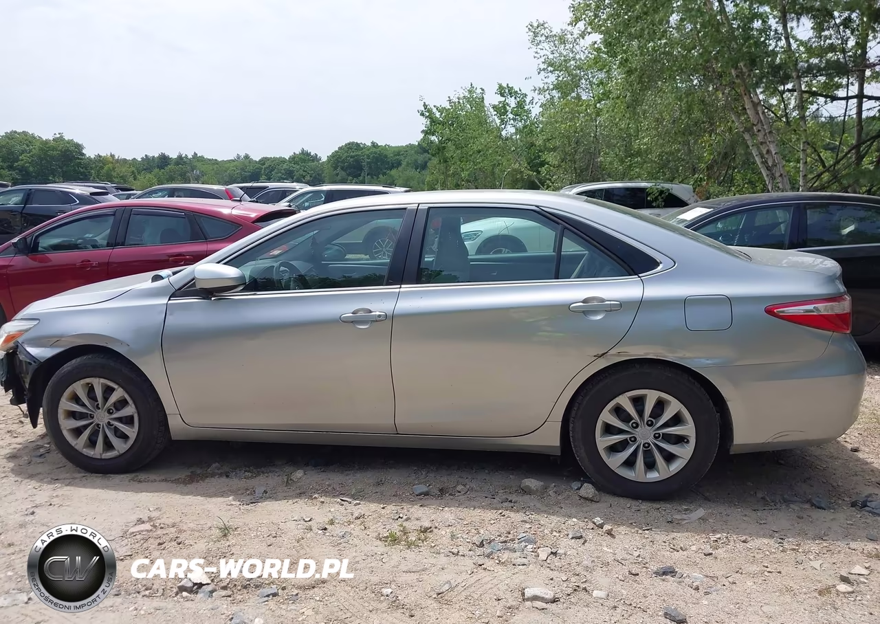 2015 Toyota Camry Le VIN:4T1BF1FK9FU109222 - 15