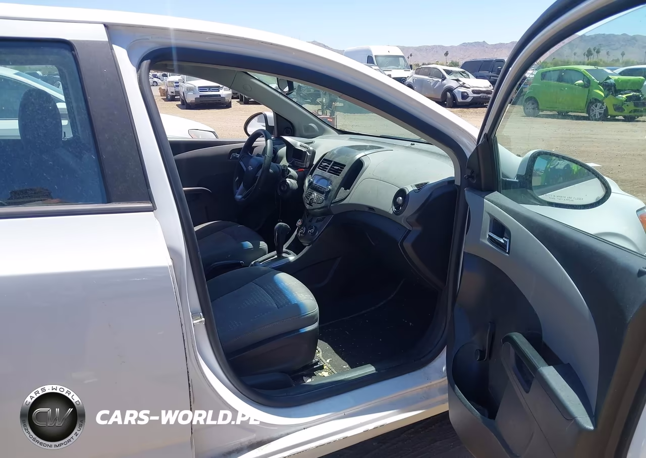 2012 Chevrolet Sonic 2Ls VIN:1G1JA6SH8C4208866 - 5