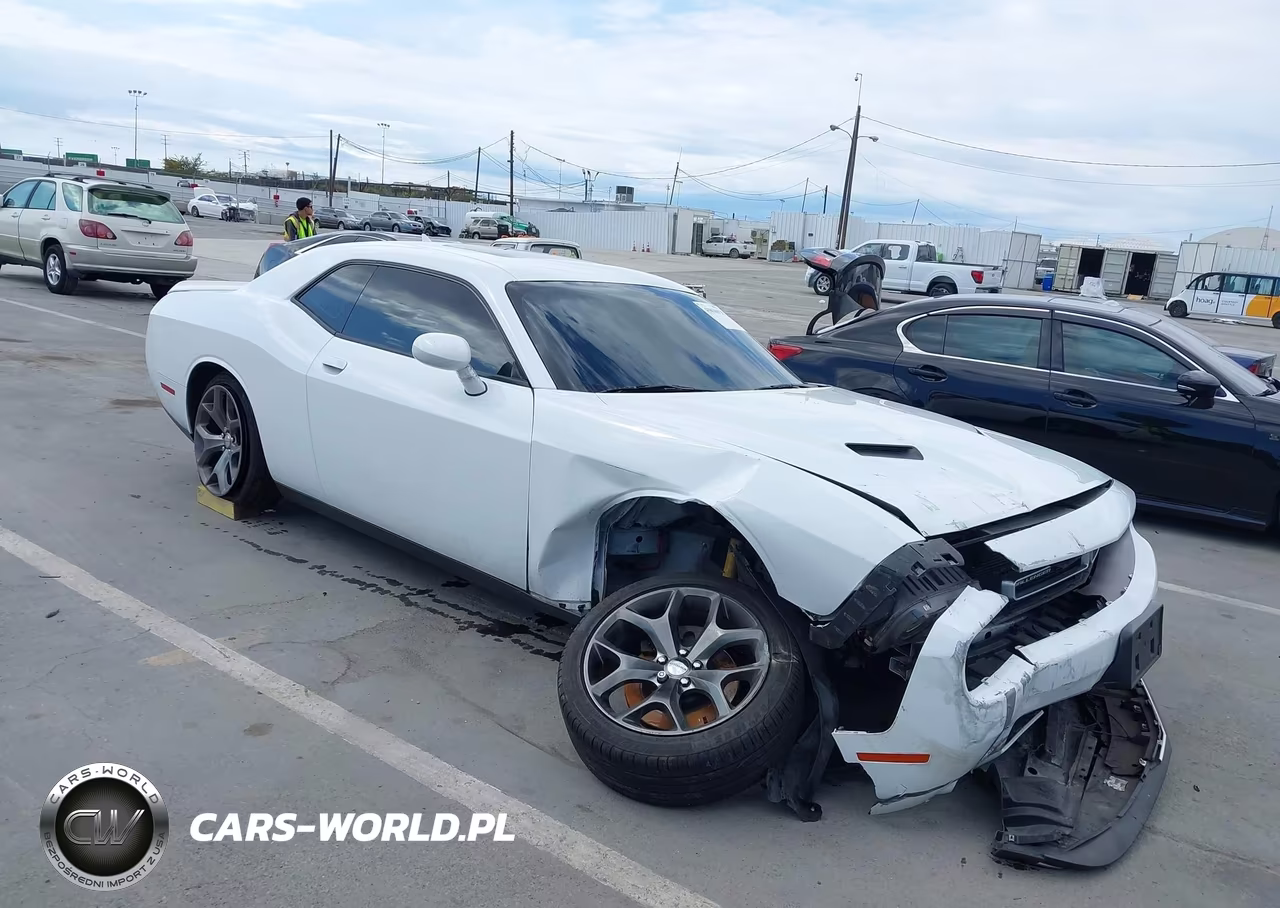 2015 Dodge Challenger Sxt