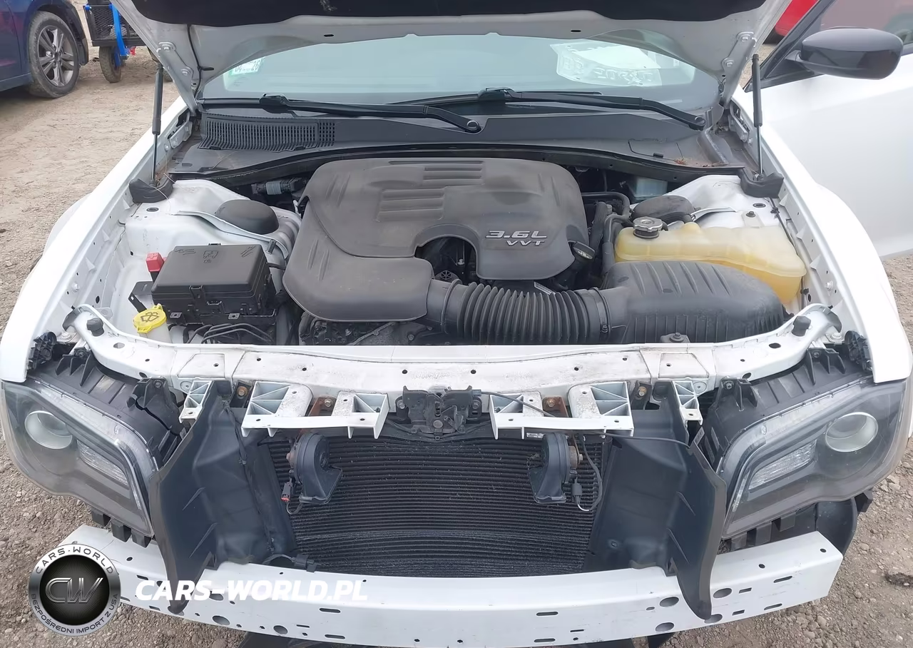 2018 Chrysler 300 Touring Awd VIN:2C3CCARG6JH321276 - 10