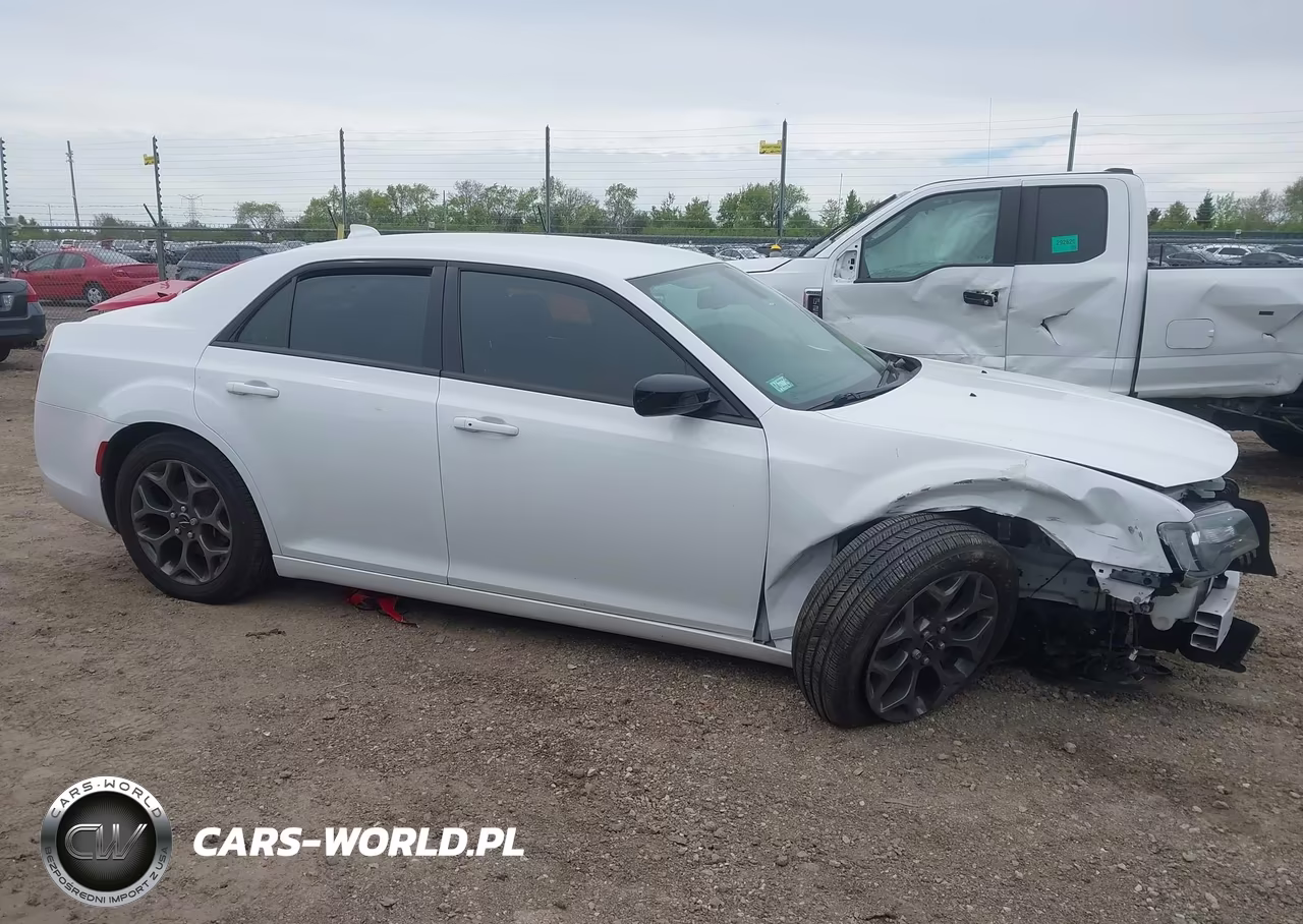2018 Chrysler 300 Touring Awd VIN:2C3CCARG6JH321276 - 12