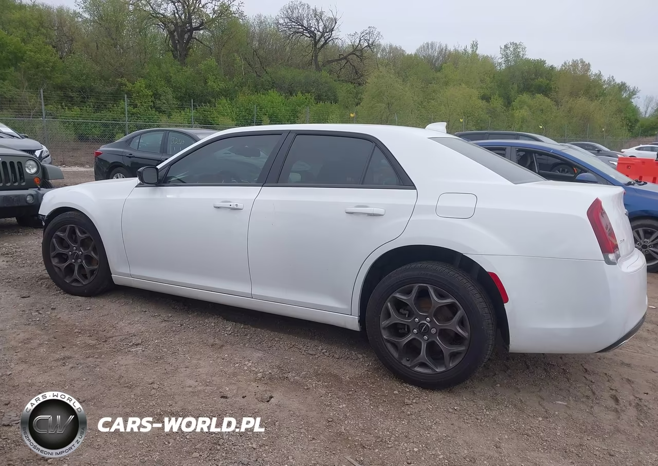 2018 Chrysler 300 Touring Awd VIN:2C3CCARG6JH321276 - 13