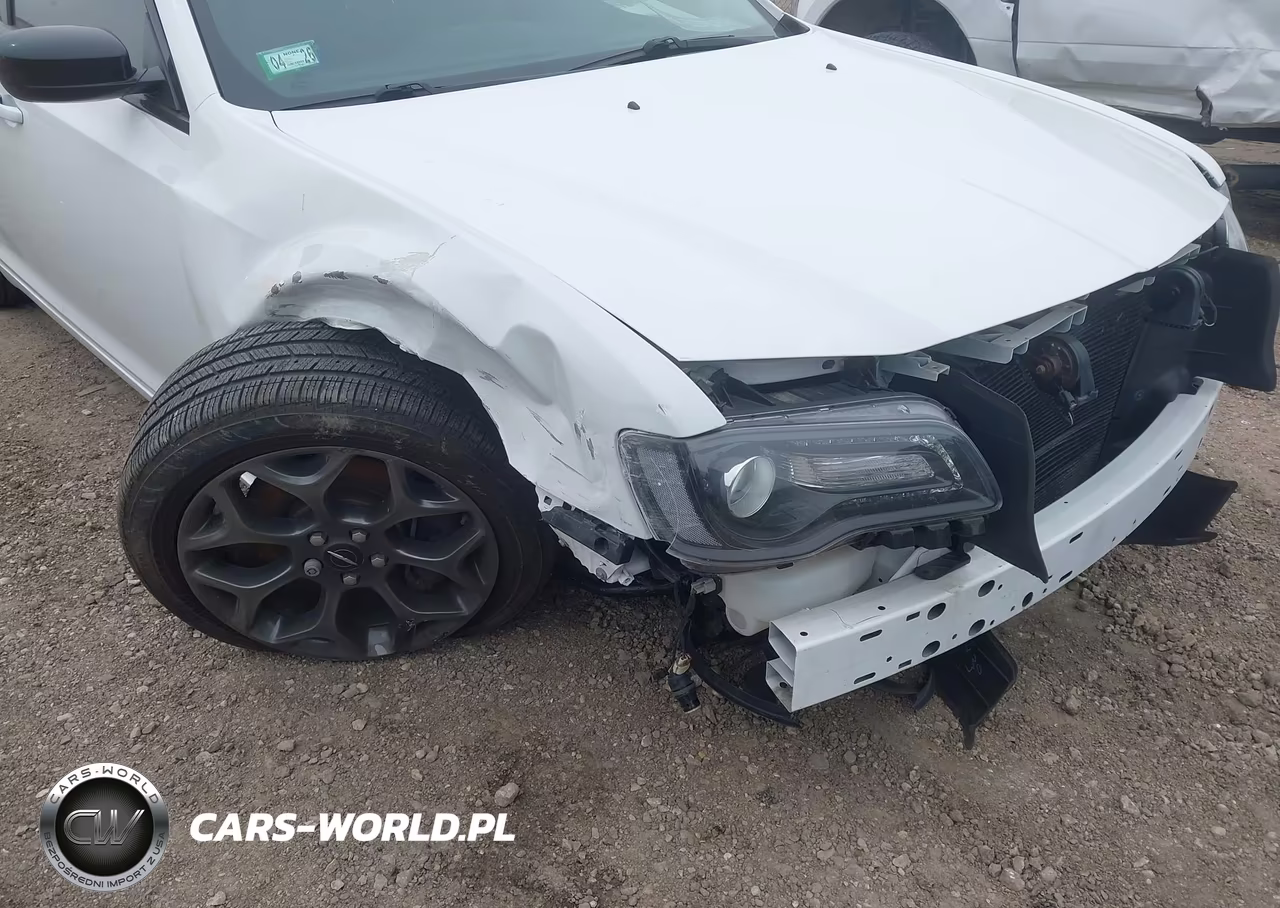 2018 Chrysler 300 Touring Awd VIN:2C3CCARG6JH321276 - 16