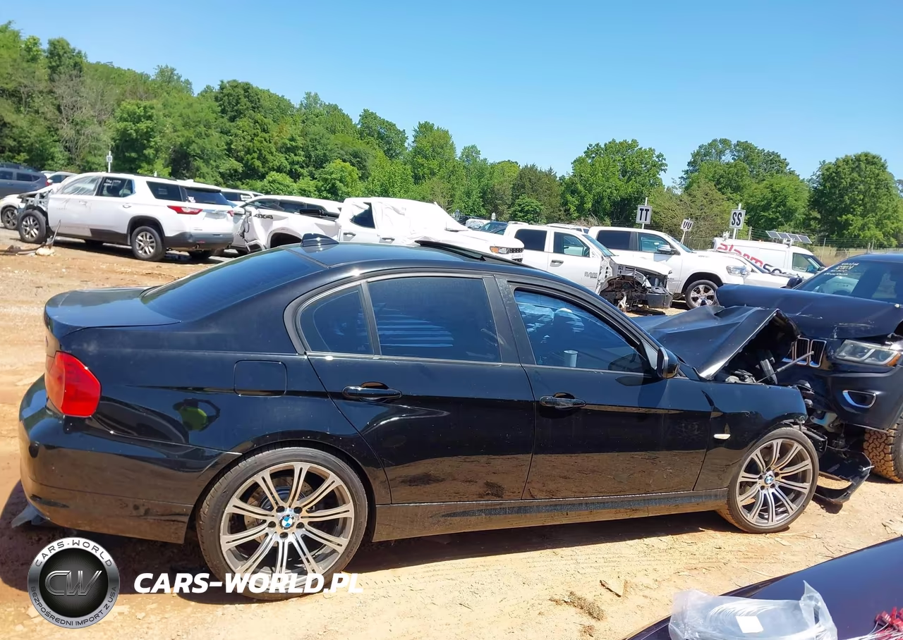 2010 BMW 328I VIN:WBAPH7G58ANM50613 - 13