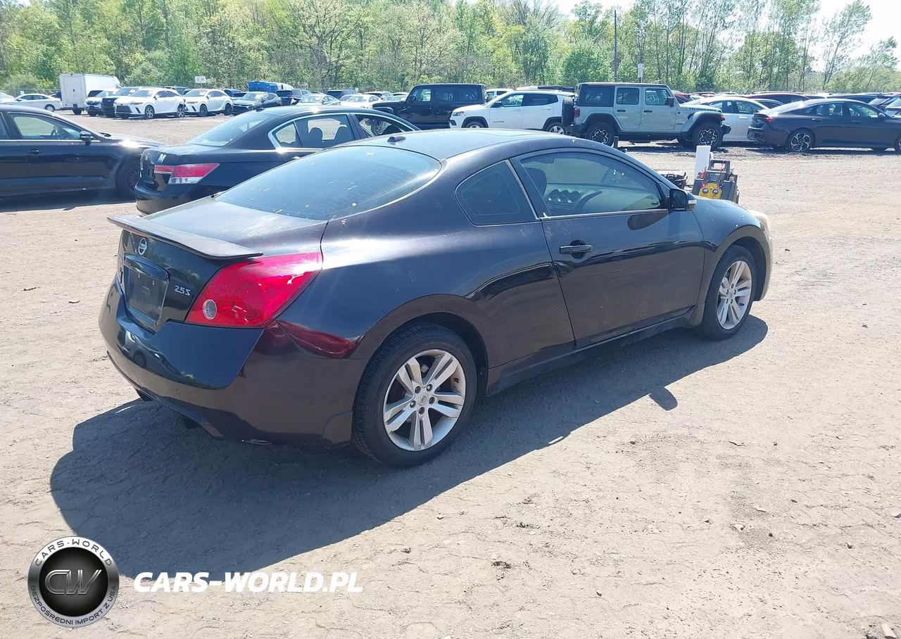 2010 Nissan Altima 2.5 S VIN:1N4AL2EP2AC108865 - 4
