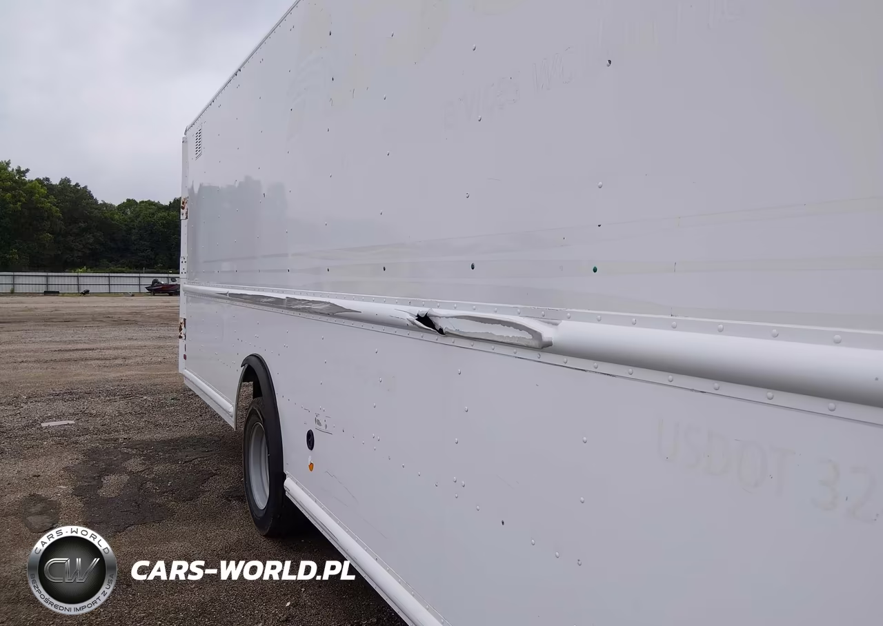 2013 Ford F-59 Commercial Stripped VIN:1F66F5KY5D0A07513 - 11