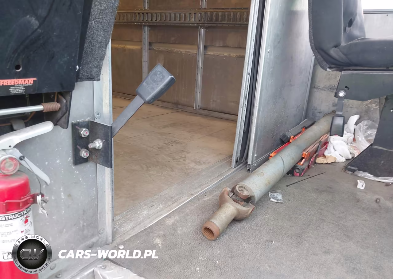 2013 Ford F-59 Commercial Stripped VIN:1F66F5KY5D0A07513 - 12