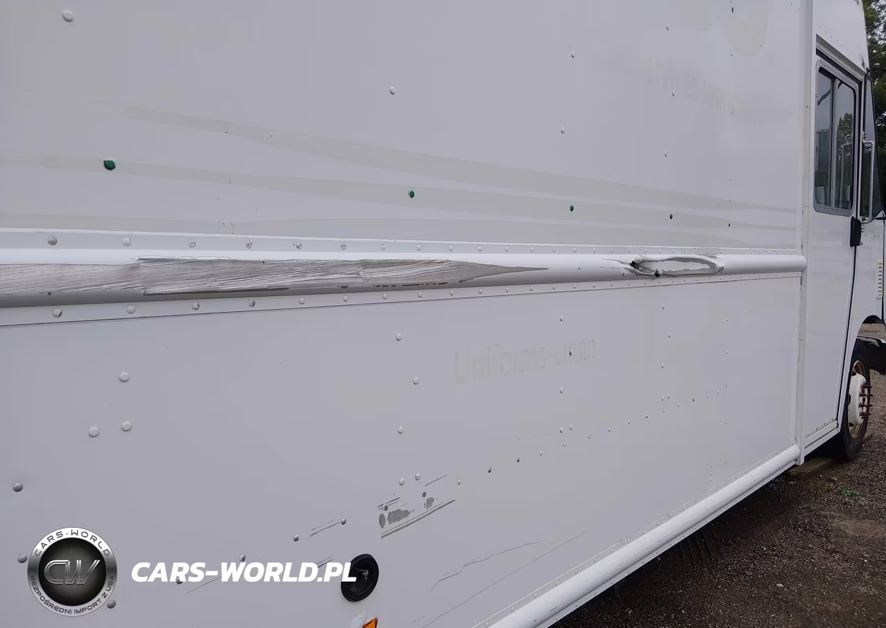 2013 Ford F-59 Commercial Stripped VIN:1F66F5KY5D0A07513 - 13