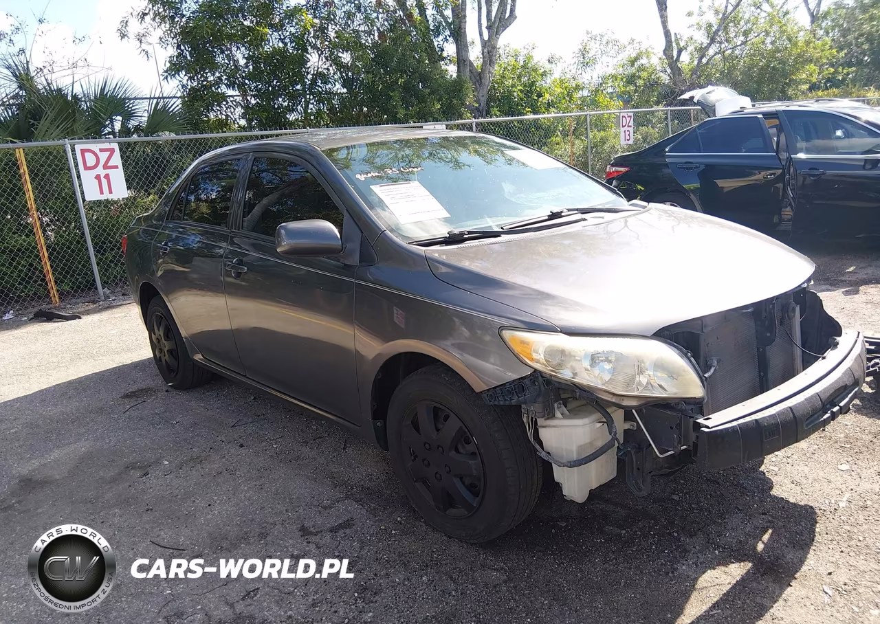 2010 Toyota Corolla Le – zdjęcie 1 z 12