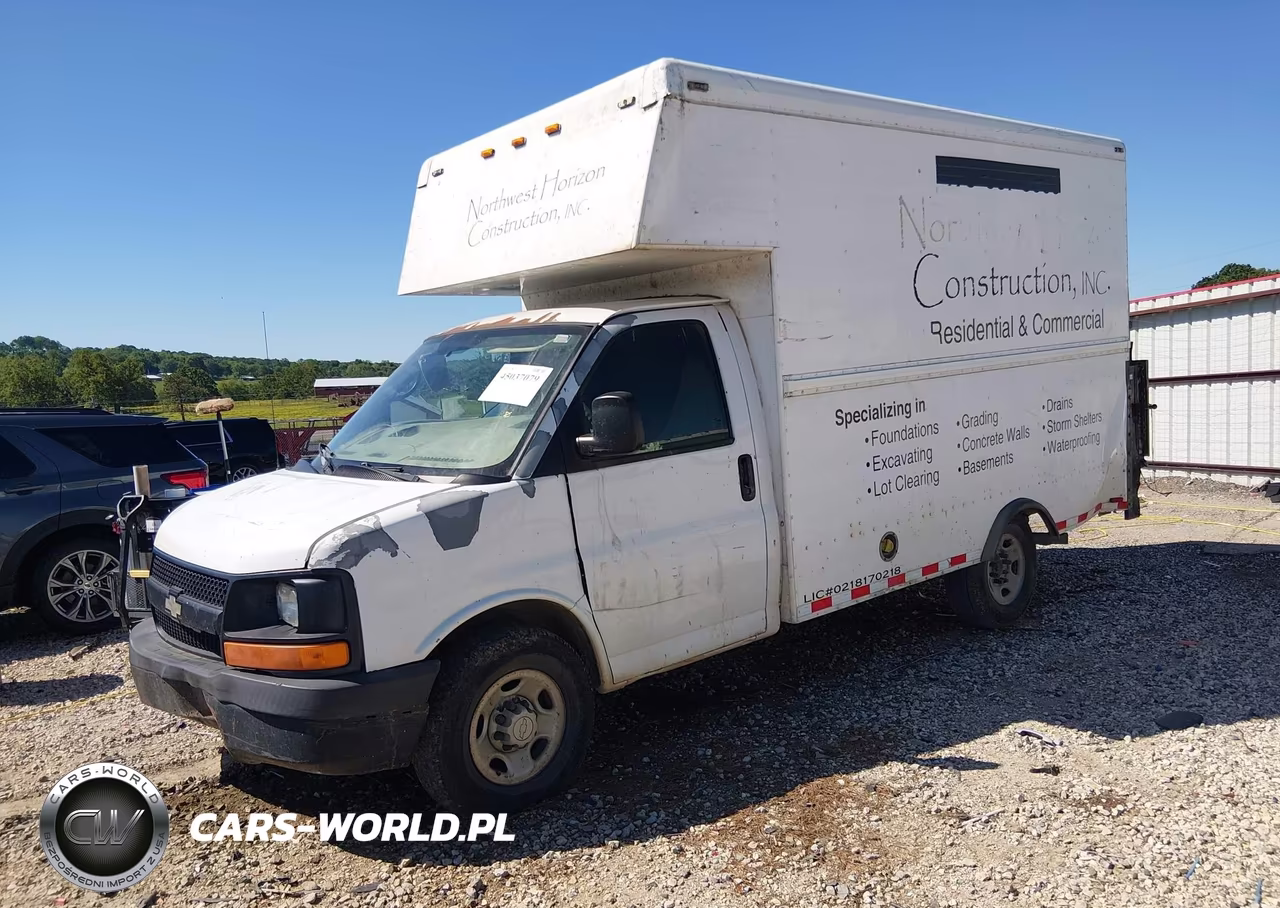 2007 Chevrolet Express Cutaway Work Van VIN:1GBHG31V371214371 - 2