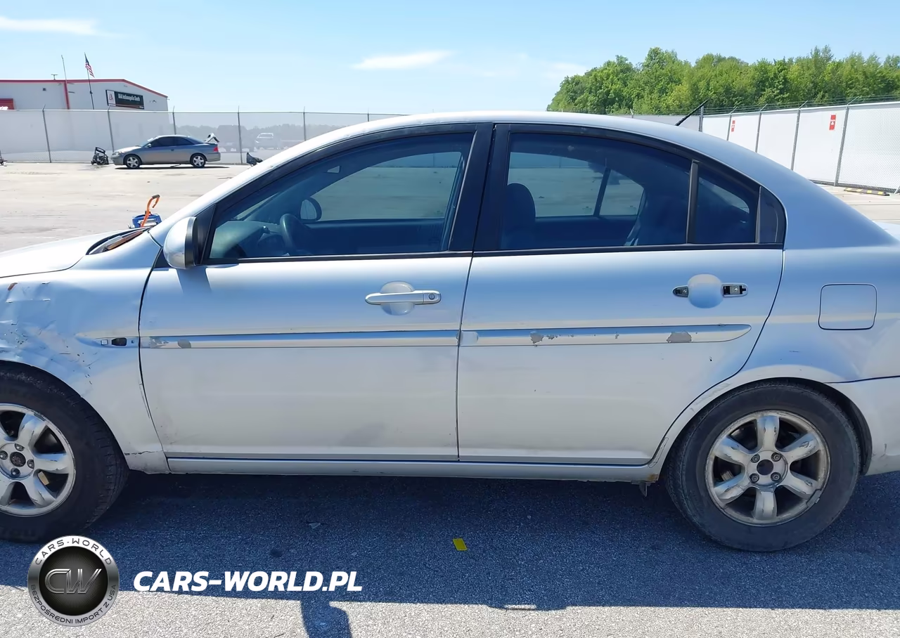 2006 Hyundai Accent Gls VIN:KMHCN46C46U057807 - 14