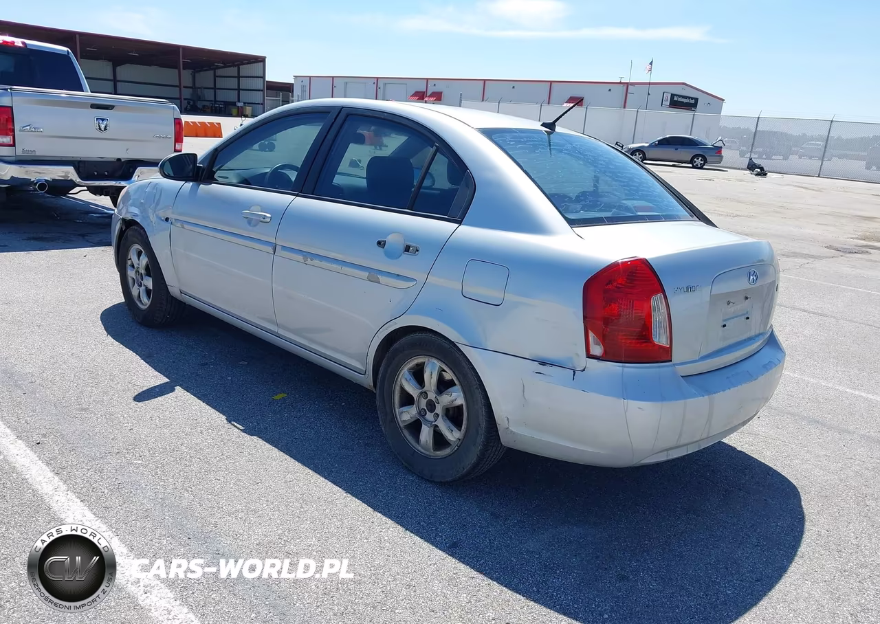 2006 Hyundai Accent Gls VIN:KMHCN46C46U057807 - 3